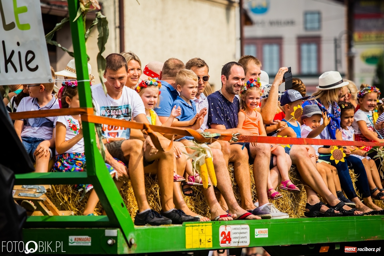 Zdjęcie w galerii na portalu naszraciborz.pl: Dożynki w Pietrowicach z lotu ptaka [WIDEO]  wiadomości z regionu