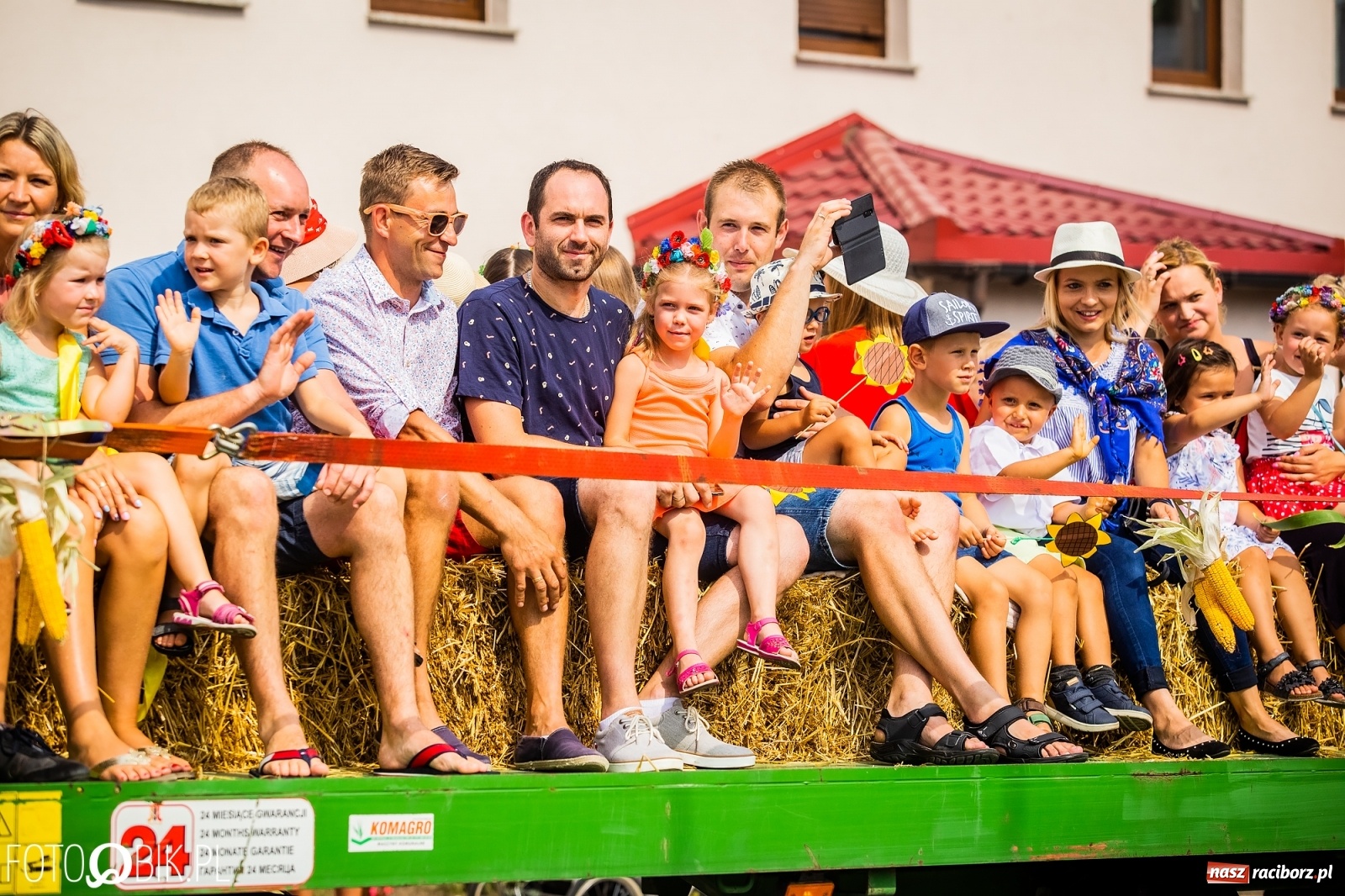 Zdjęcie w galerii na portalu naszraciborz.pl: Dożynki w Pietrowicach z lotu ptaka [WIDEO]  wiadomości z regionu