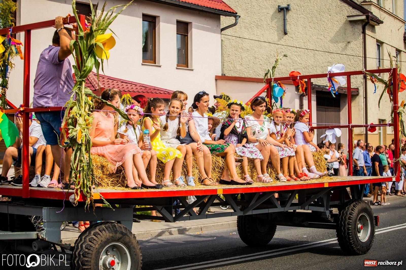 Zdjęcie w galerii na portalu naszraciborz.pl: Dożynki w Pietrowicach z lotu ptaka [WIDEO]  wiadomości z regionu