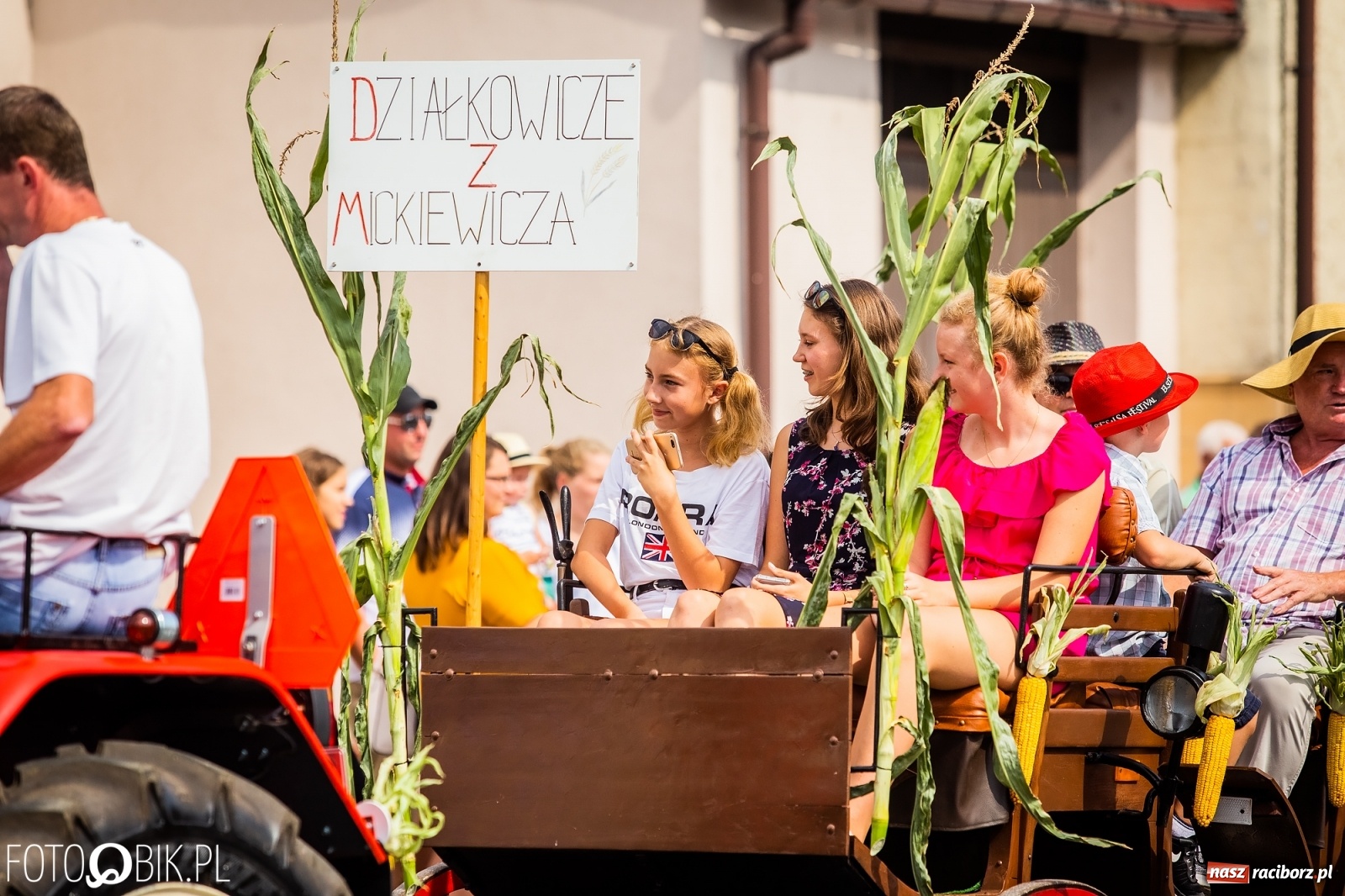 Zdjęcie w galerii na portalu naszraciborz.pl: Dożynki w Pietrowicach z lotu ptaka [WIDEO]  wiadomości z regionu