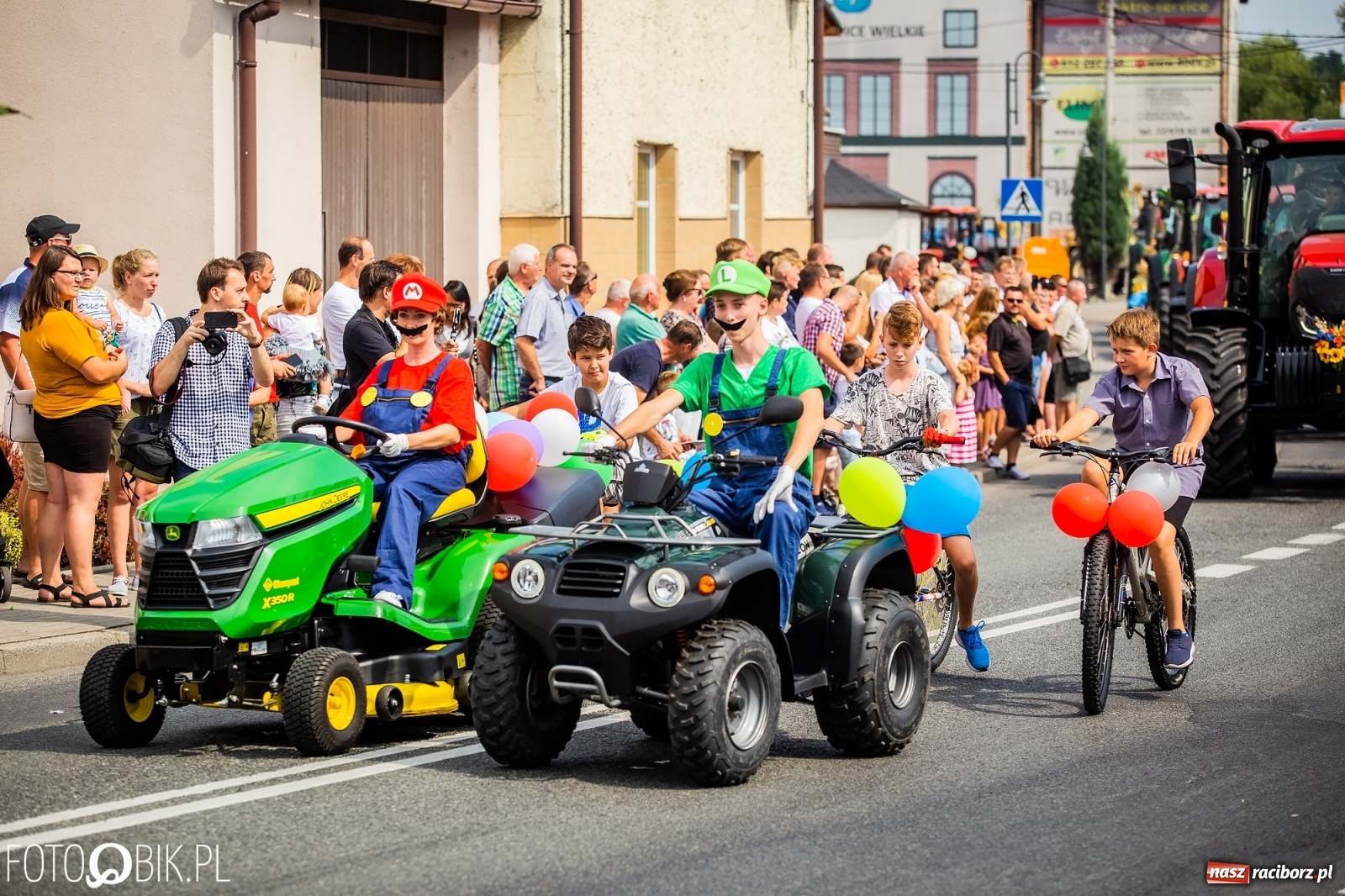 Zdjęcie w galerii na portalu naszraciborz.pl: Dożynki w Pietrowicach z lotu ptaka [WIDEO]  wiadomości z regionu