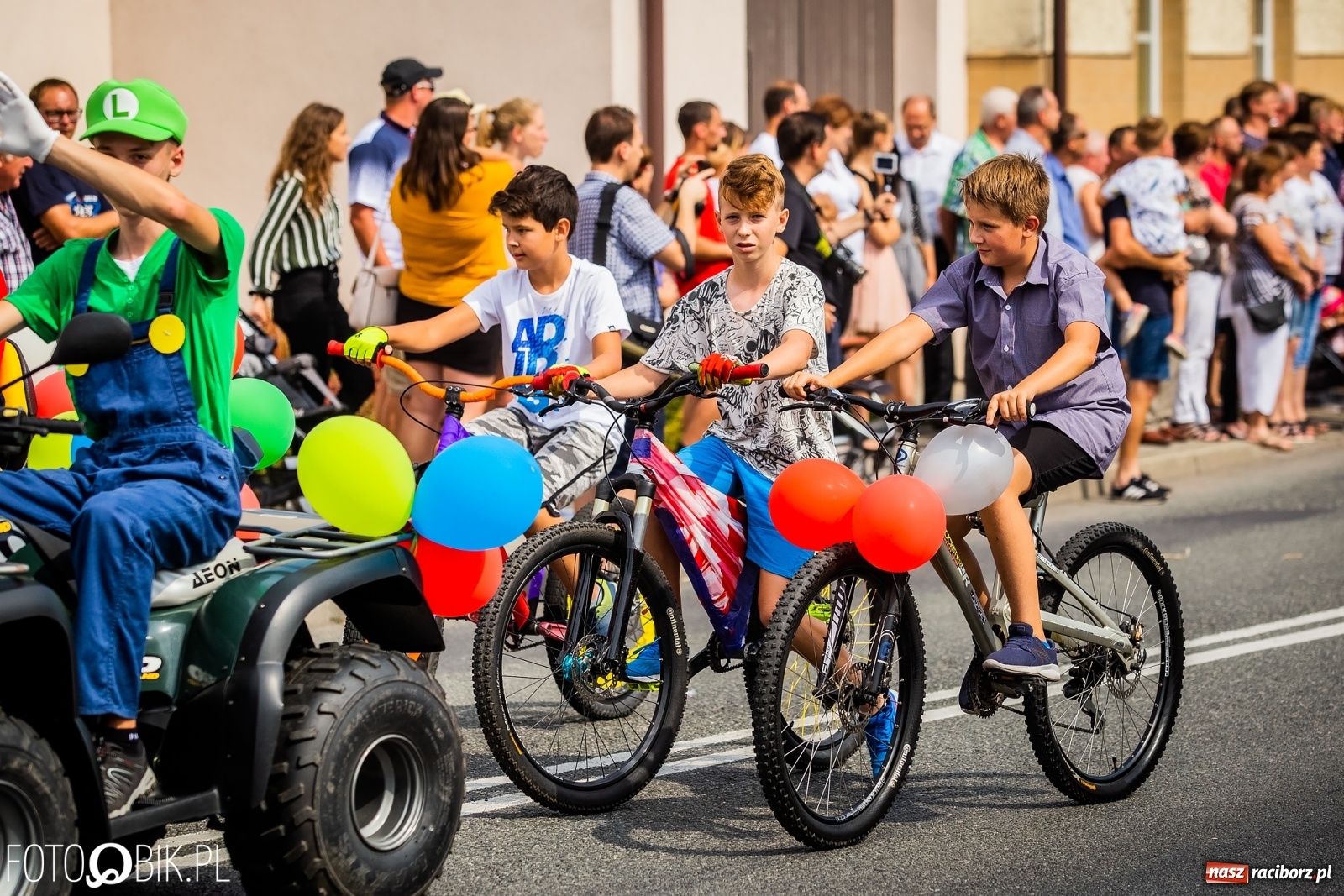 Zdjęcie w galerii na portalu naszraciborz.pl: Dożynki w Pietrowicach z lotu ptaka [WIDEO]  wiadomości z regionu