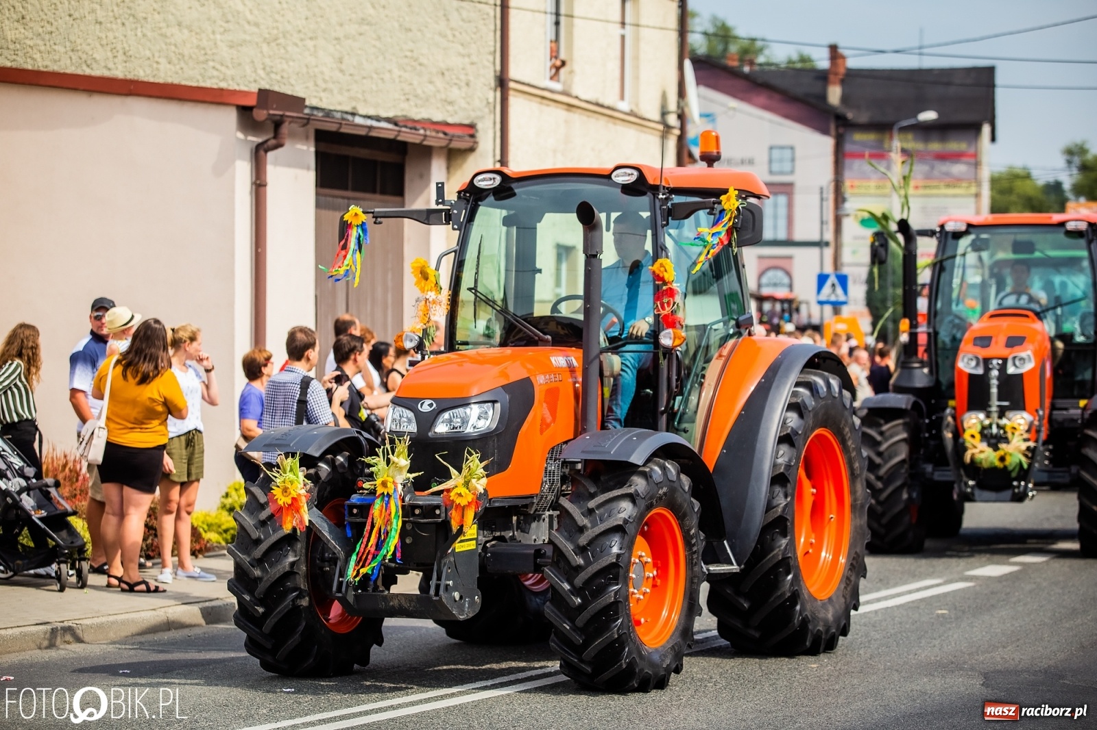Zdjęcie w galerii na portalu naszraciborz.pl: Dożynki w Pietrowicach z lotu ptaka [WIDEO]  wiadomości z regionu