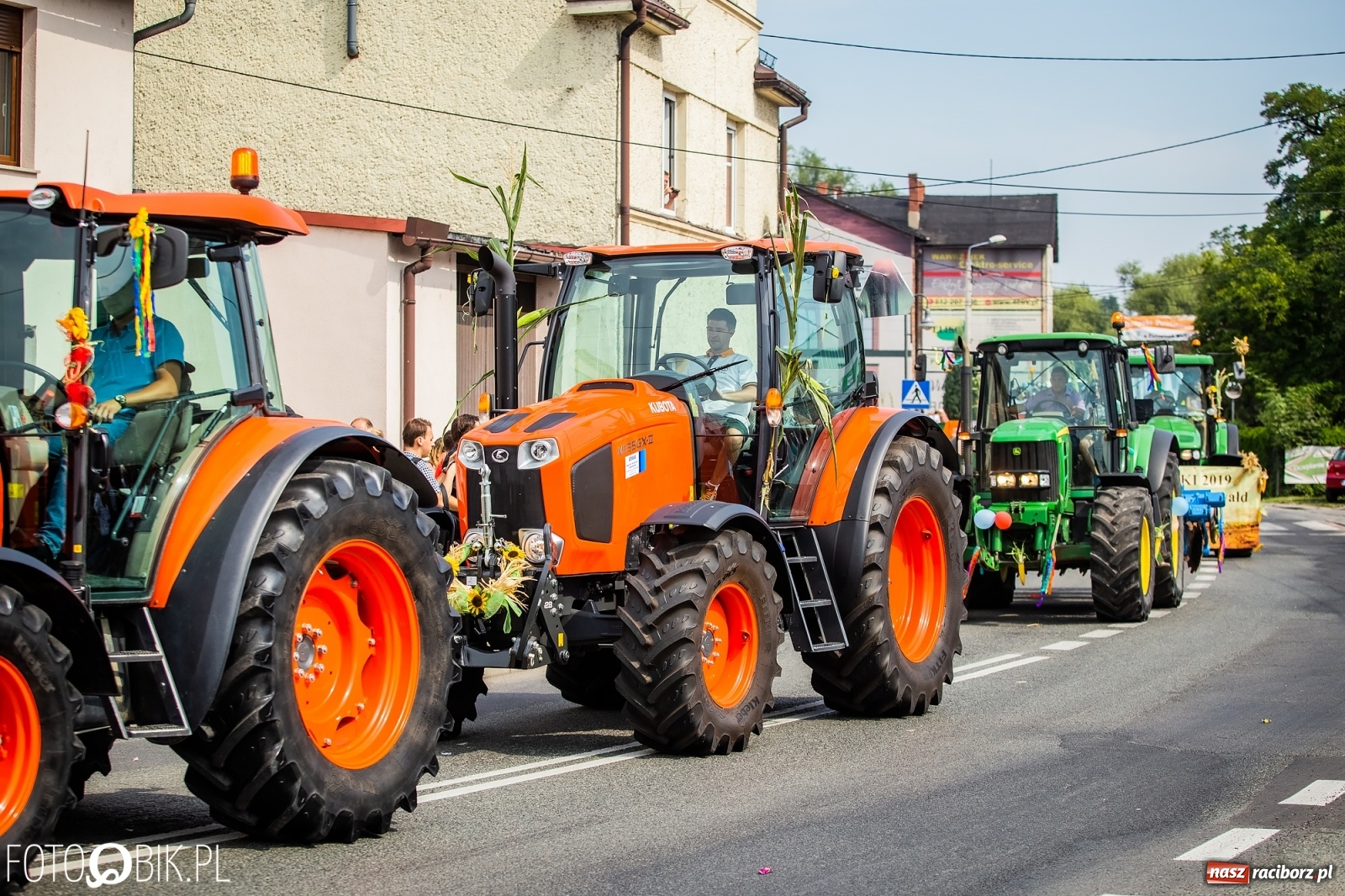 Zdjęcie w galerii na portalu naszraciborz.pl: Dożynki w Pietrowicach z lotu ptaka [WIDEO]  wiadomości z regionu