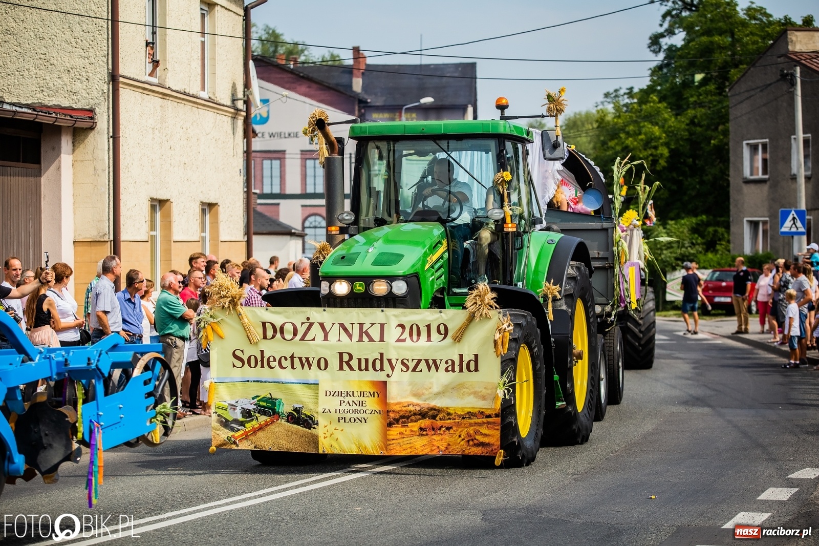 Zdjęcie w galerii na portalu naszraciborz.pl: Dożynki w Pietrowicach z lotu ptaka [WIDEO]  wiadomości z regionu
