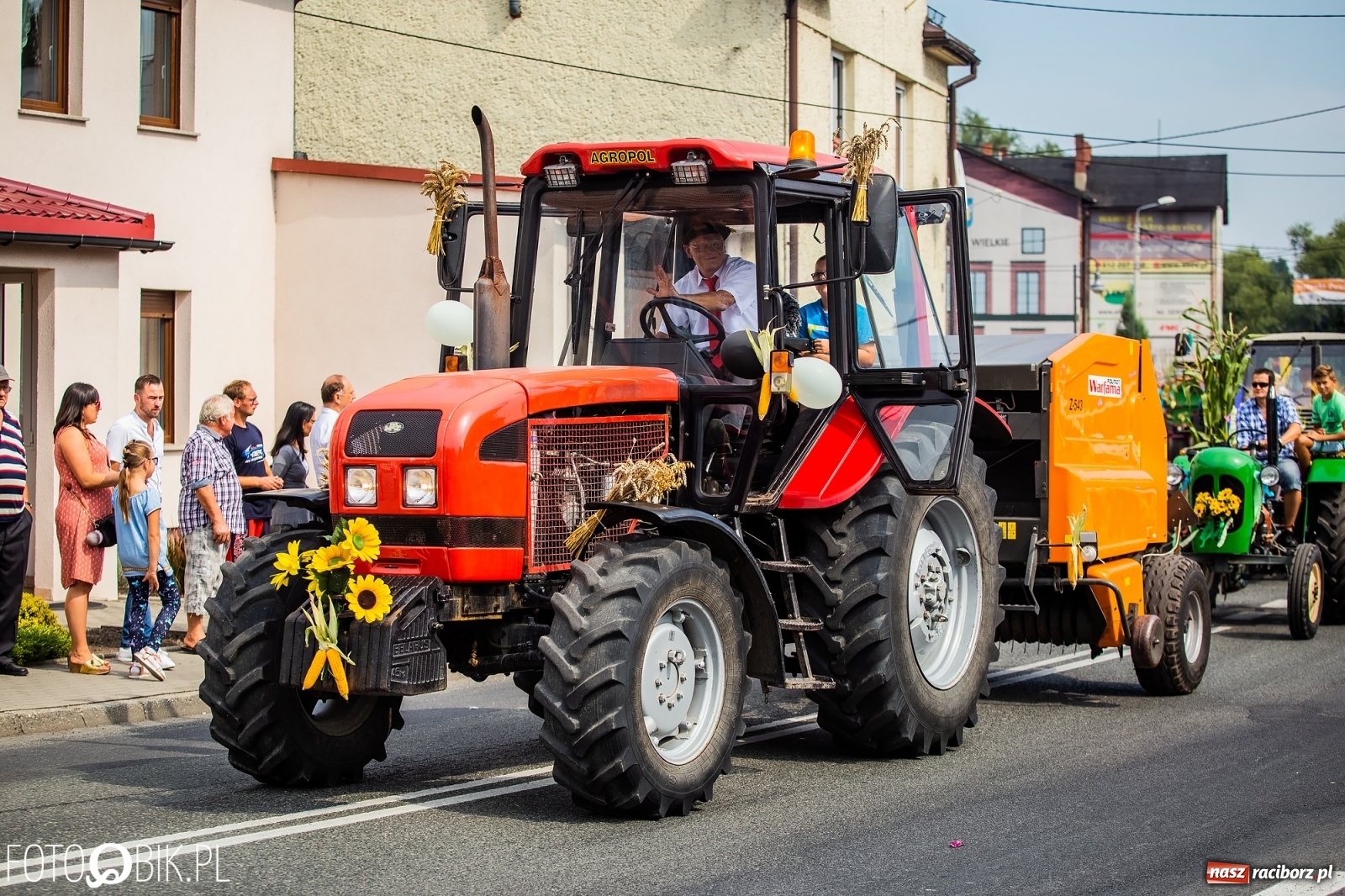 Zdjęcie w galerii na portalu naszraciborz.pl: Dożynki w Pietrowicach z lotu ptaka [WIDEO]  wiadomości z regionu