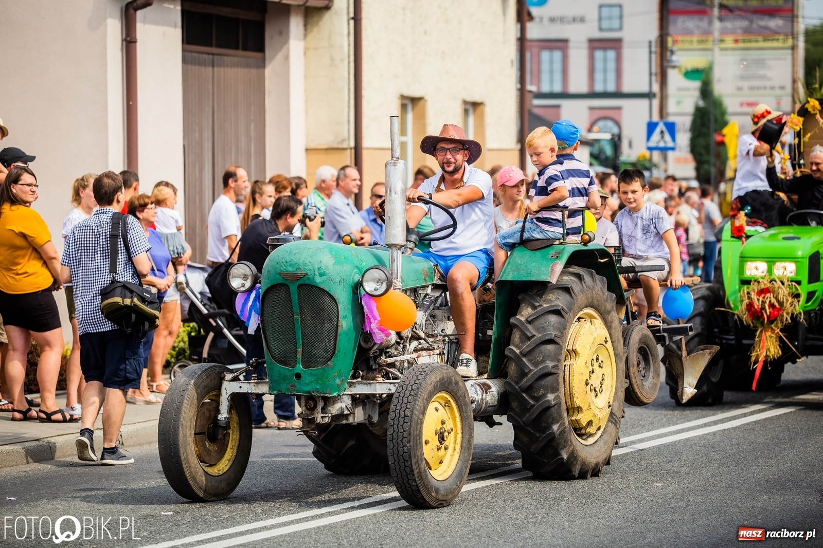 Zdjęcie w galerii na portalu naszraciborz.pl: Dożynki w Pietrowicach z lotu ptaka [WIDEO]  wiadomości z regionu