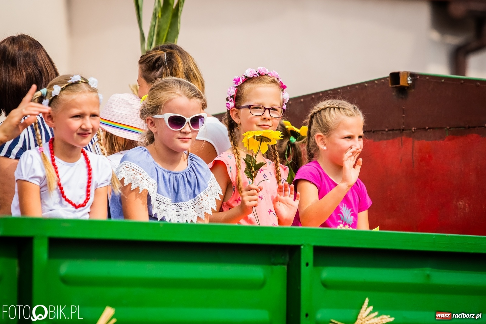 Zdjęcie w galerii na portalu naszraciborz.pl: Dożynki w Pietrowicach z lotu ptaka [WIDEO]  wiadomości z regionu