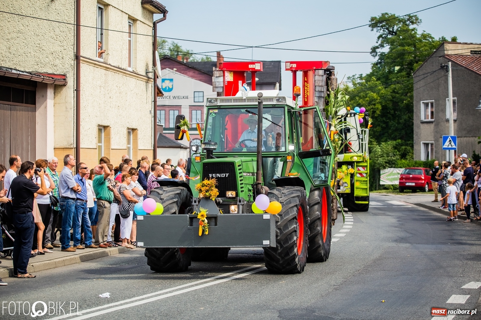 Zdjęcie w galerii na portalu naszraciborz.pl: Dożynki w Pietrowicach z lotu ptaka [WIDEO]  wiadomości z regionu