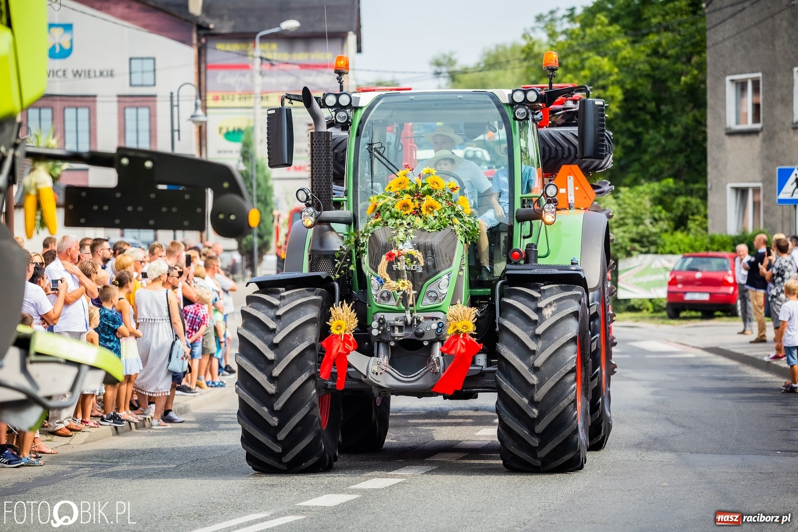 Zdjęcie w galerii na portalu naszraciborz.pl: Dożynki w Pietrowicach z lotu ptaka [WIDEO]  wiadomości z regionu