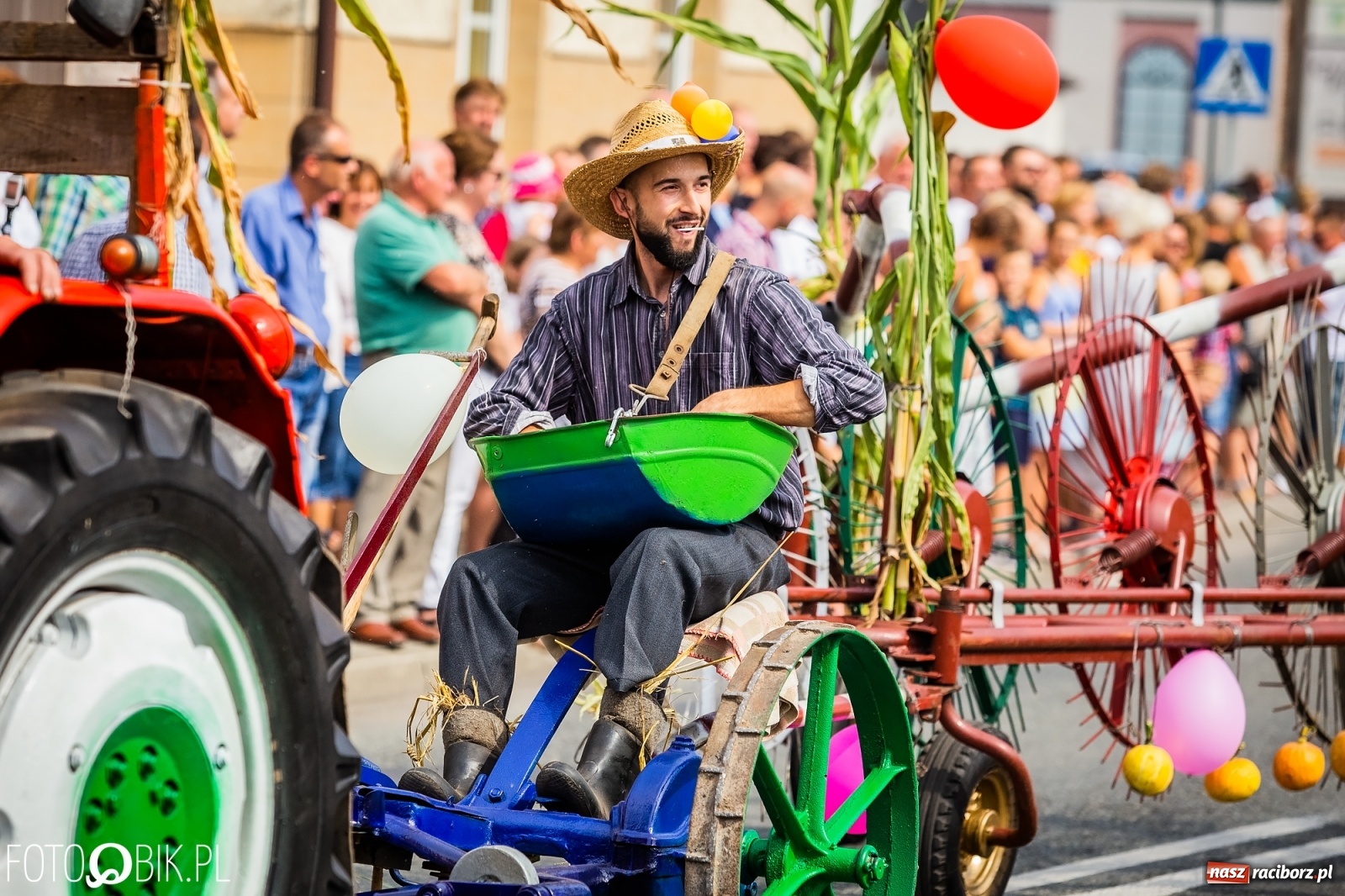 Zdjęcie w galerii na portalu naszraciborz.pl: Dożynki w Pietrowicach z lotu ptaka [WIDEO]  wiadomości z regionu