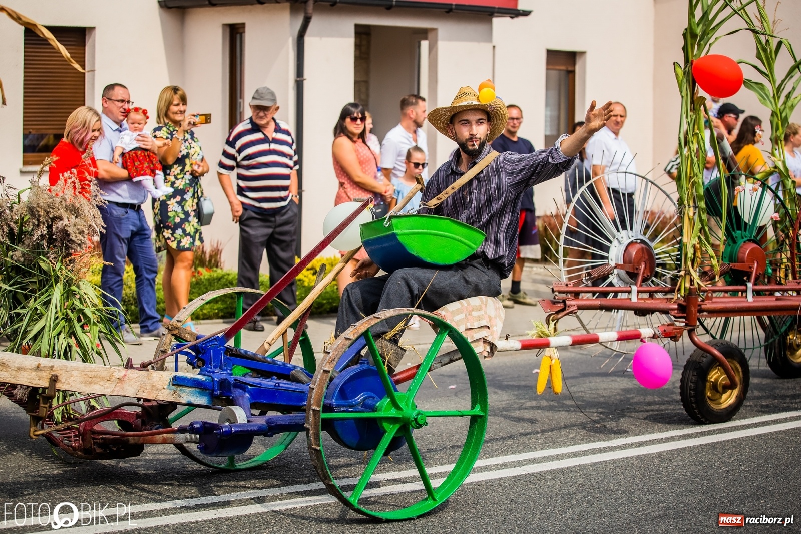 Zdjęcie w galerii na portalu naszraciborz.pl: Dożynki w Pietrowicach z lotu ptaka [WIDEO]  wiadomości z regionu