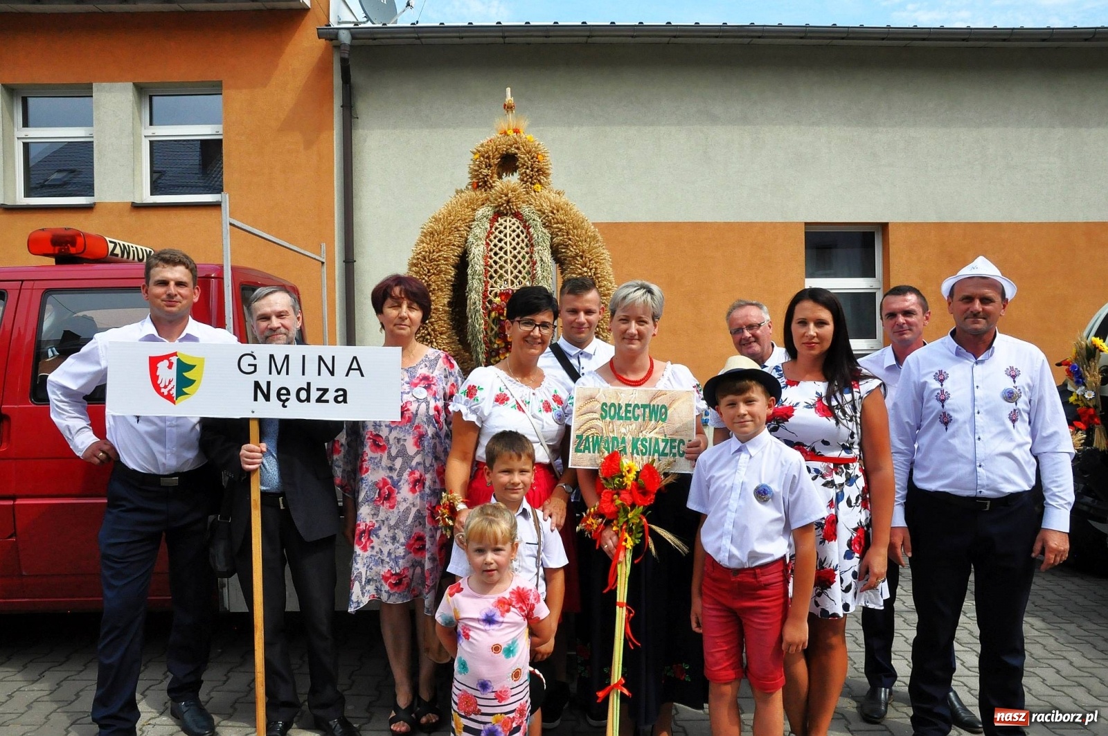 Zdjęcie w galerii na portalu naszraciborz.pl: Dożynki w Pietrowicach z lotu ptaka [WIDEO]  wiadomości z regionu