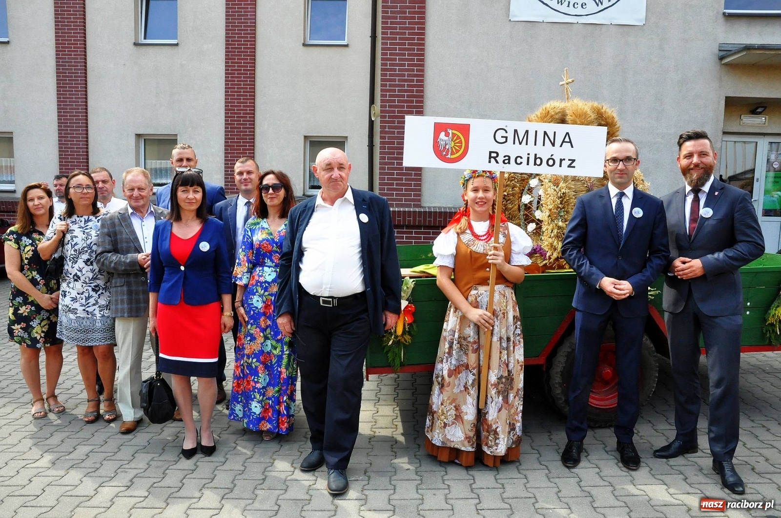 Zdjęcie w galerii na portalu naszraciborz.pl: Dożynki w Pietrowicach z lotu ptaka [WIDEO]  wiadomości z regionu