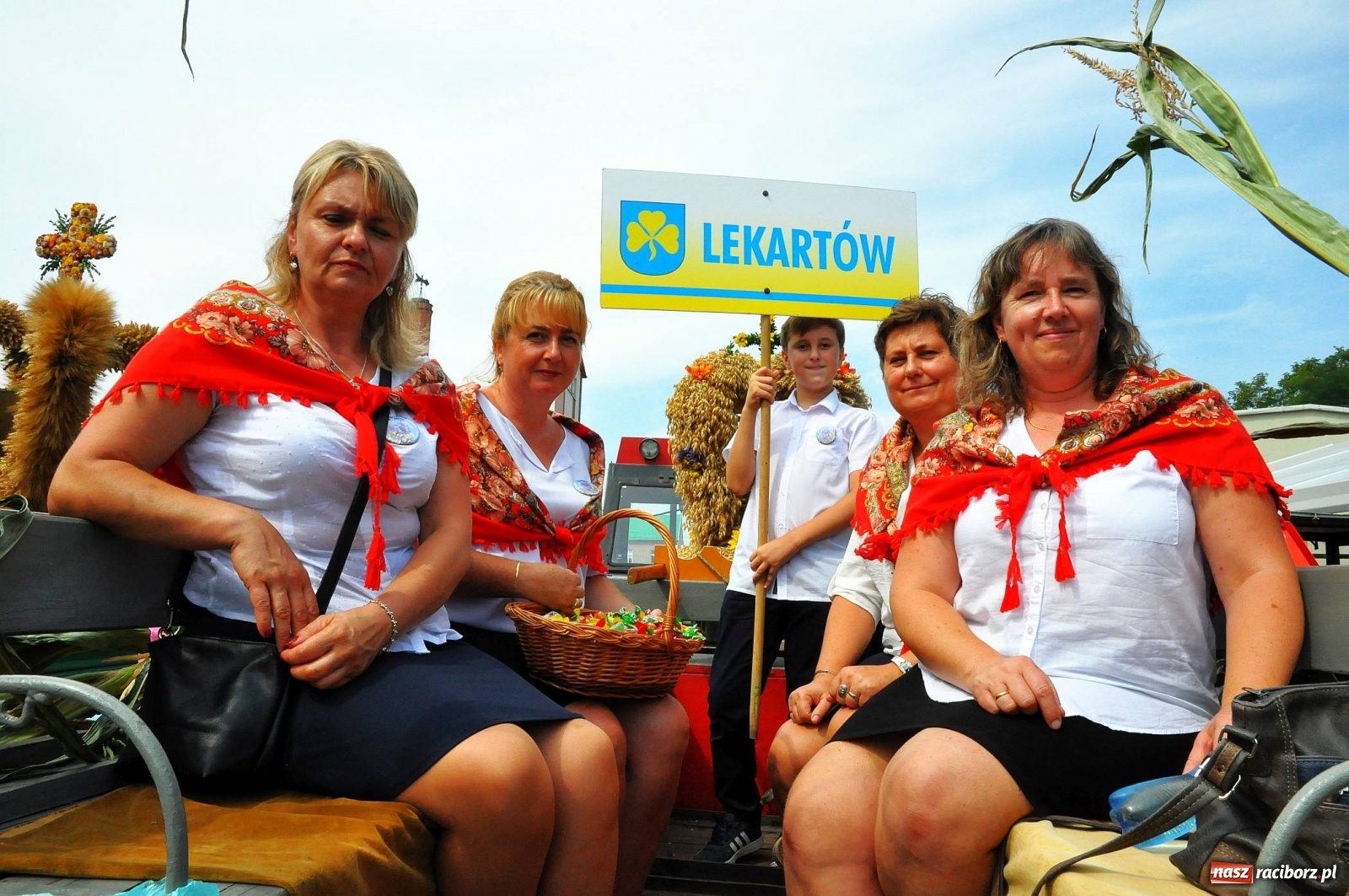 Zdjęcie w galerii na portalu naszraciborz.pl: Dożynki w Pietrowicach z lotu ptaka [WIDEO]  wiadomości z regionu