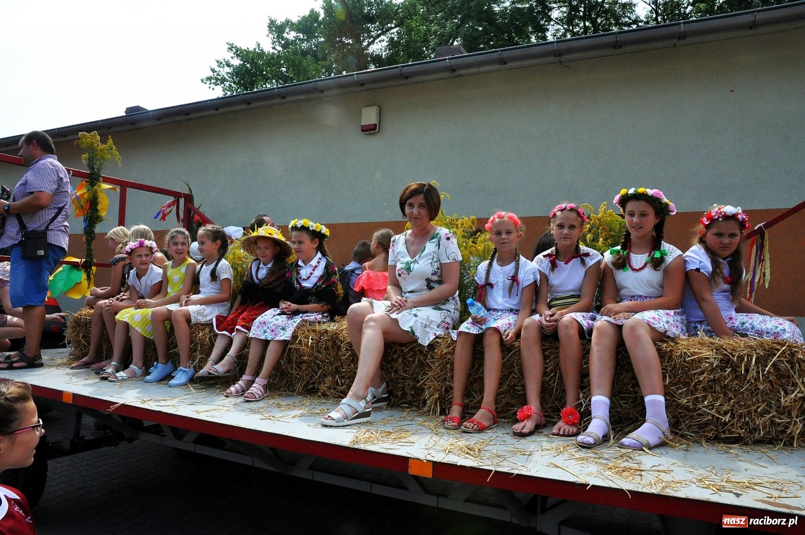 Zdjęcie w galerii na portalu naszraciborz.pl: Dożynki w Pietrowicach z lotu ptaka [WIDEO]  wiadomości z regionu
