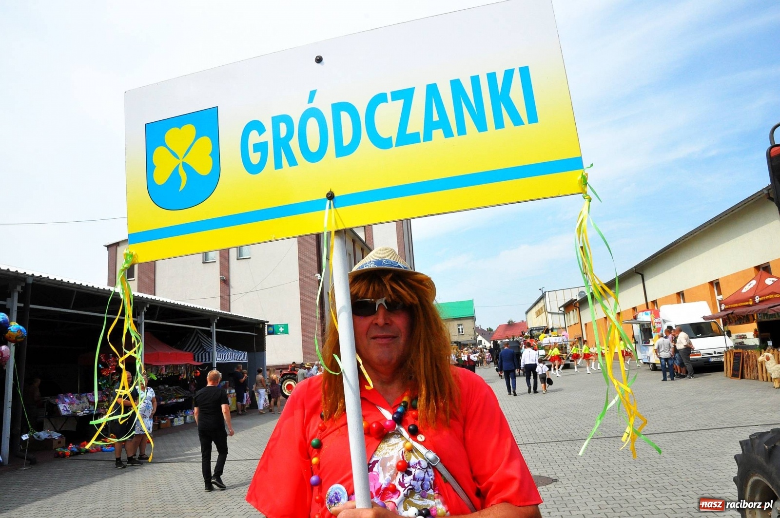 Zdjęcie w galerii na portalu naszraciborz.pl: Dożynki w Pietrowicach z lotu ptaka [WIDEO]  wiadomości z regionu