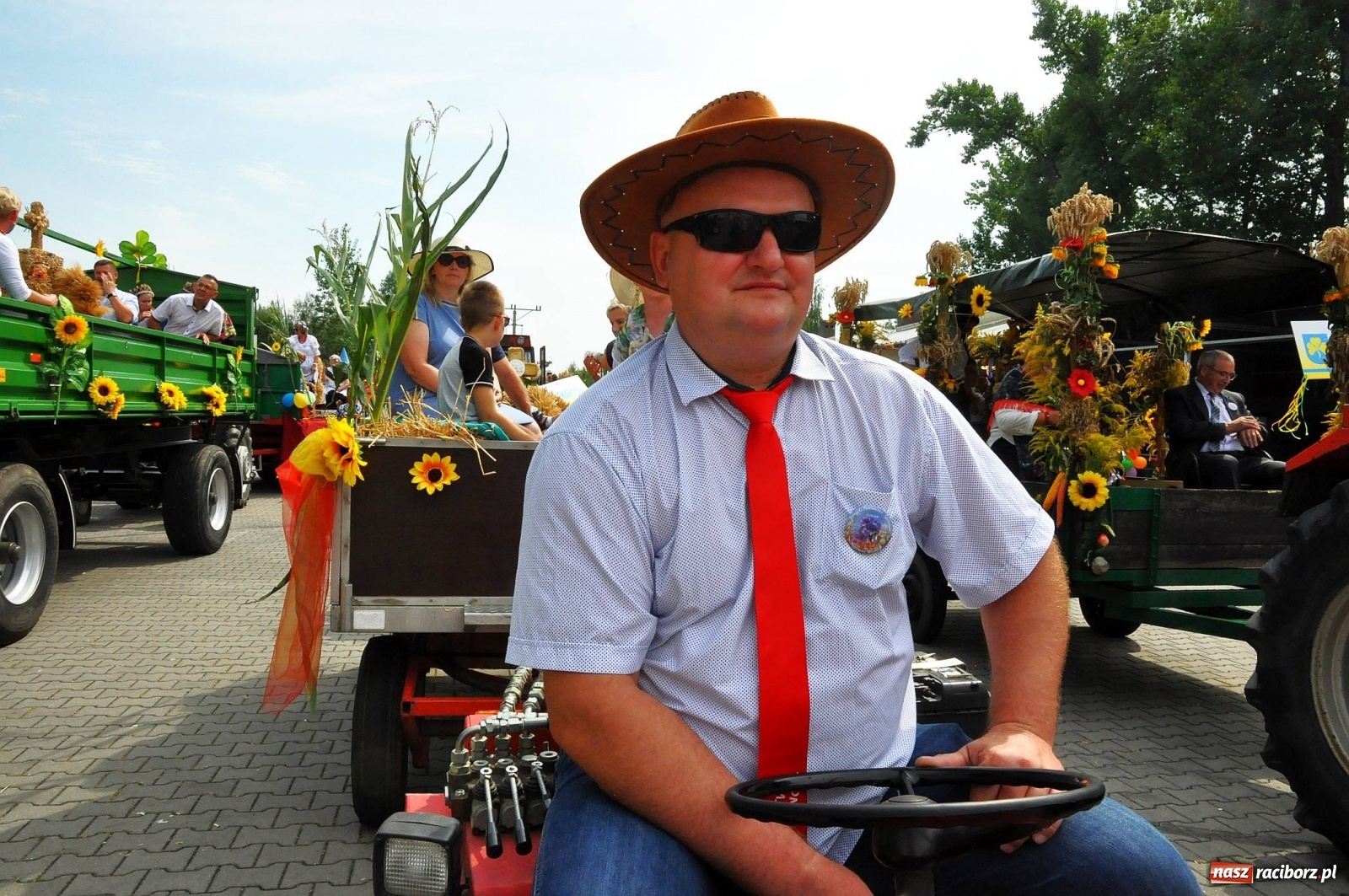Zdjęcie w galerii na portalu naszraciborz.pl: Dożynki w Pietrowicach z lotu ptaka [WIDEO]  wiadomości z regionu