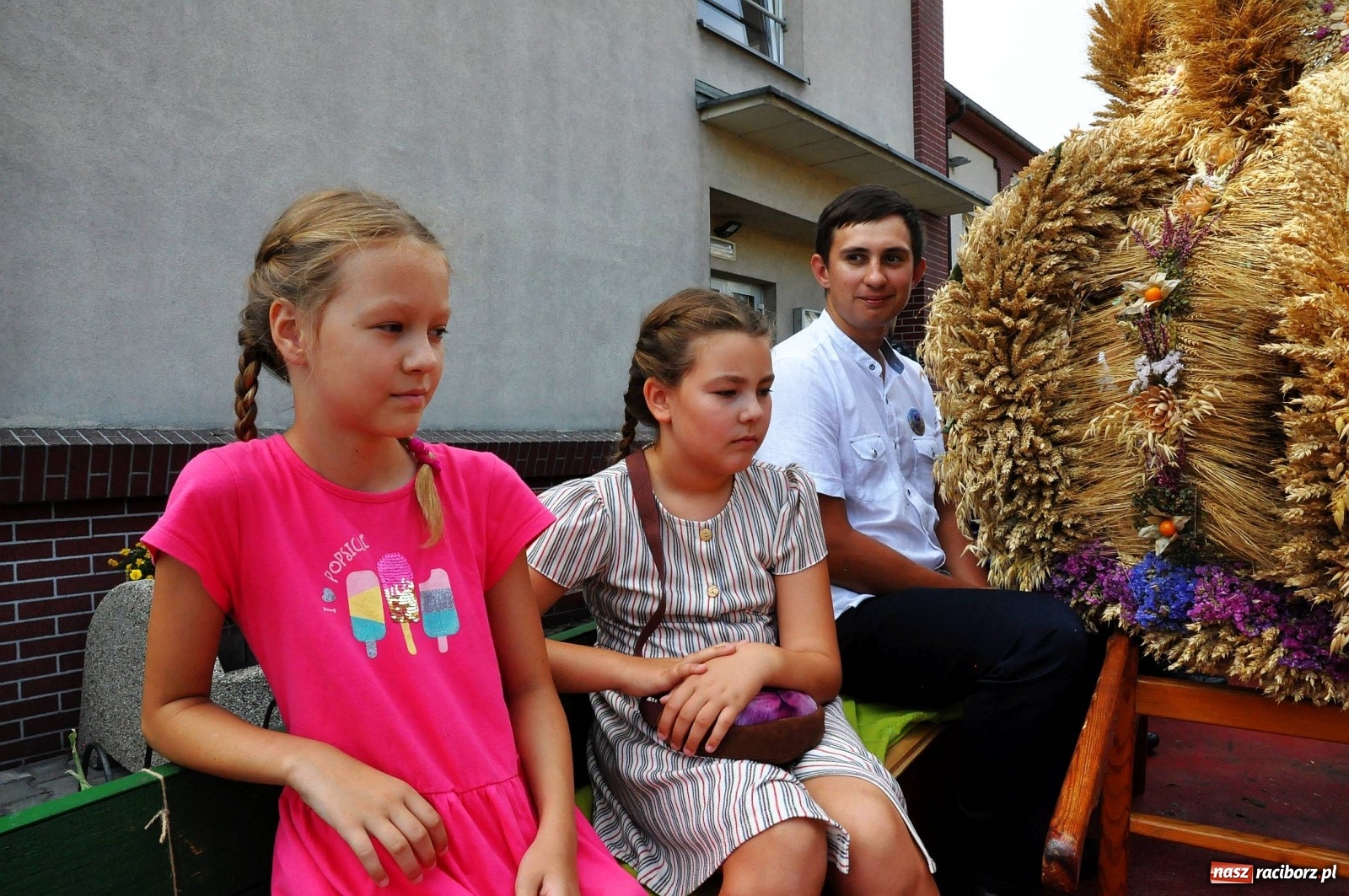 Zdjęcie w galerii na portalu naszraciborz.pl: Dożynki w Pietrowicach z lotu ptaka [WIDEO]  wiadomości z regionu