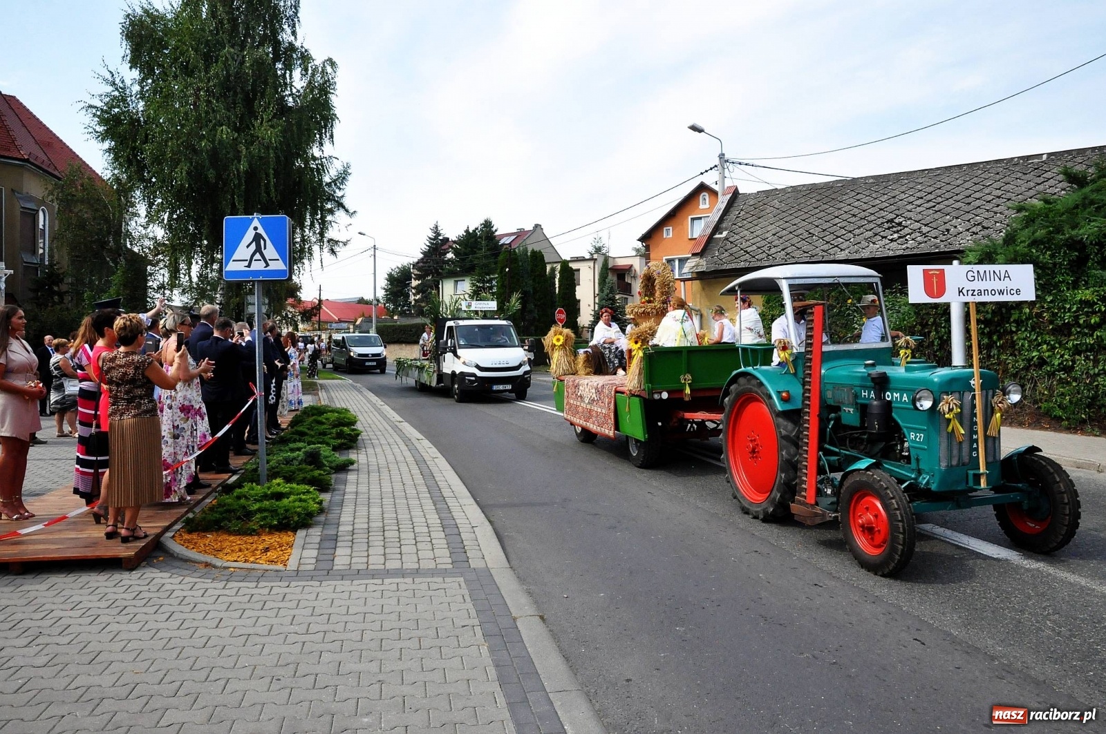Zdjęcie w galerii na portalu naszraciborz.pl: Dożynki w Pietrowicach z lotu ptaka [WIDEO]  wiadomości z regionu