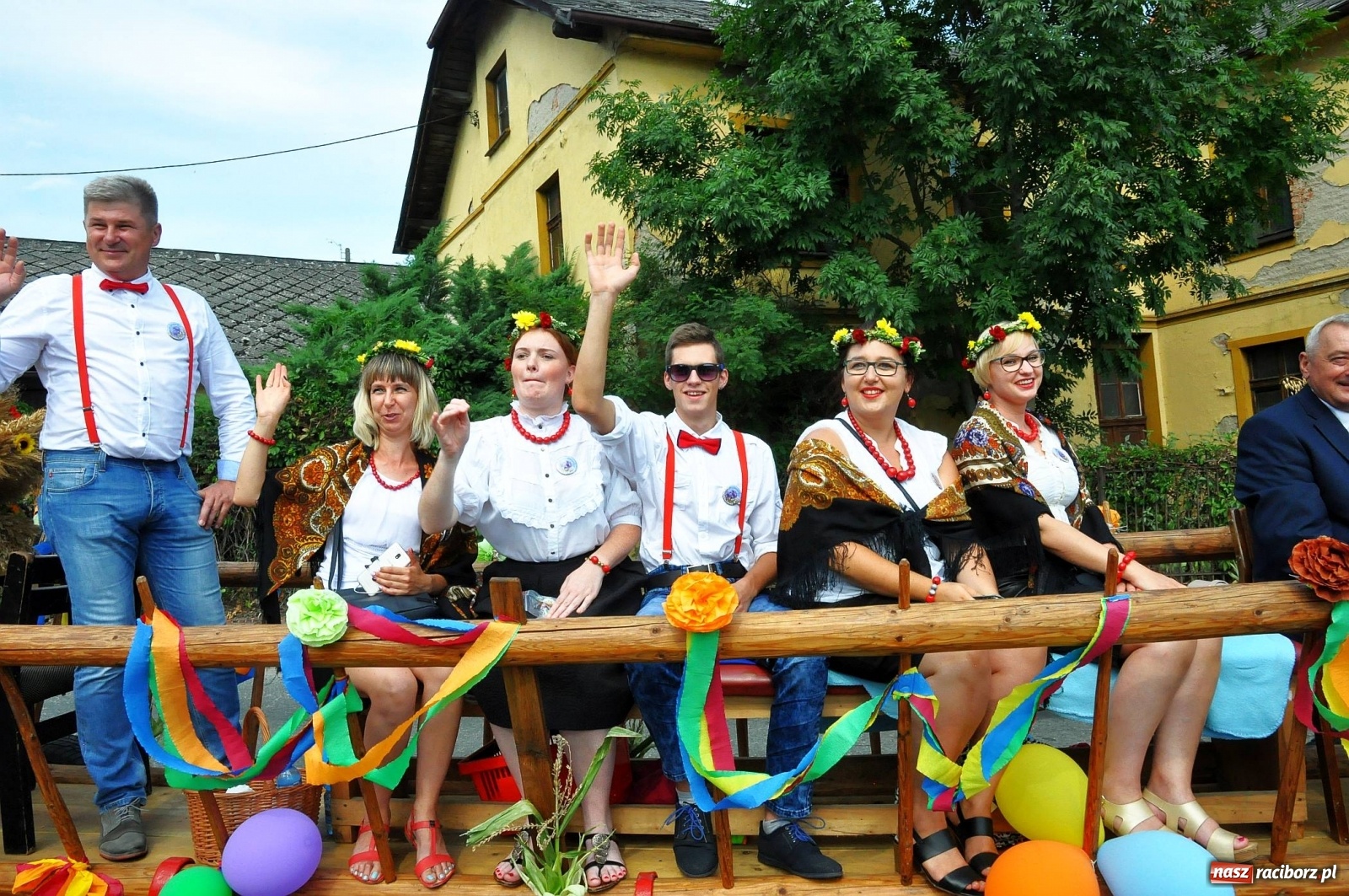 Zdjęcie w galerii na portalu naszraciborz.pl: Dożynki w Pietrowicach z lotu ptaka [WIDEO]  wiadomości z regionu