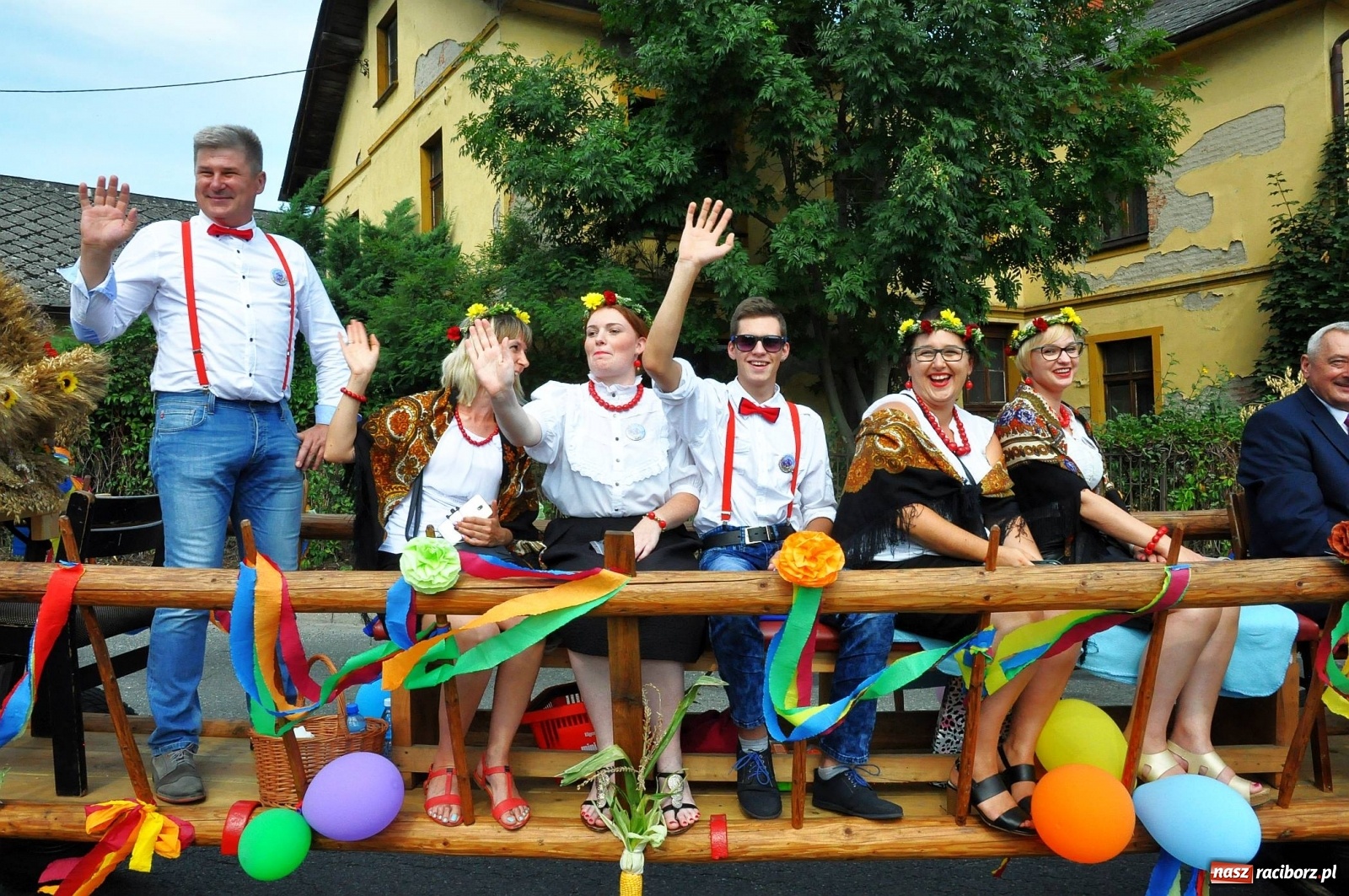 Zdjęcie w galerii na portalu naszraciborz.pl: Dożynki w Pietrowicach z lotu ptaka [WIDEO]  wiadomości z regionu
