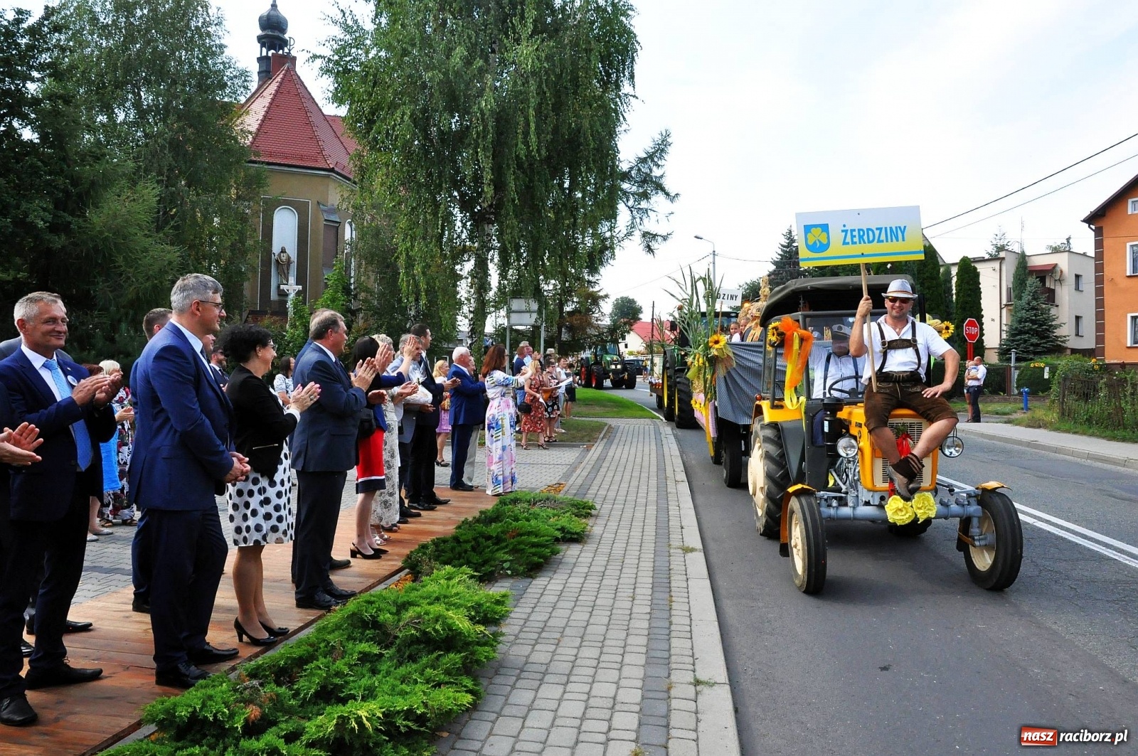 Zdjęcie w galerii na portalu naszraciborz.pl: Dożynki w Pietrowicach z lotu ptaka [WIDEO]  wiadomości z regionu