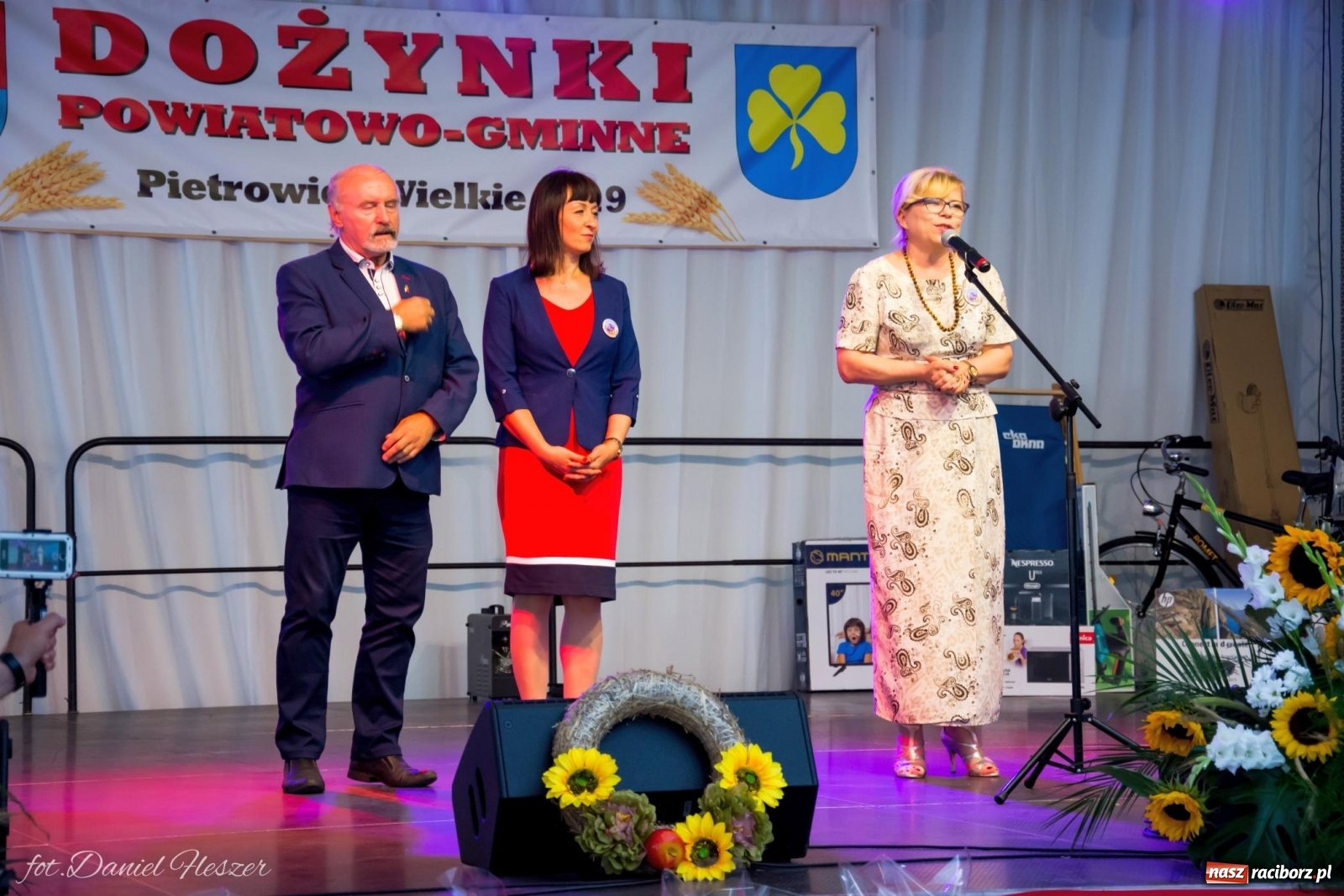 Zdjęcie w galerii na portalu naszraciborz.pl: Dożynki w Pietrowicach z lotu ptaka [WIDEO]  wiadomości z regionu