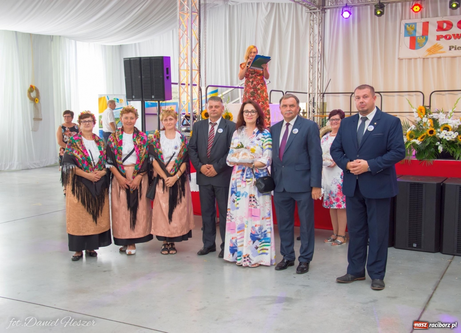 Zdjęcie w galerii na portalu naszraciborz.pl: Dożynki w Pietrowicach z lotu ptaka [WIDEO]  wiadomości z regionu