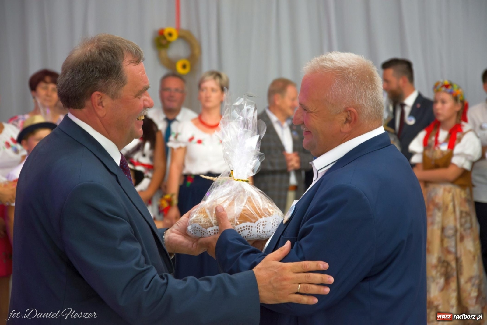 Zdjęcie w galerii na portalu naszraciborz.pl: Dożynki w Pietrowicach z lotu ptaka [WIDEO]  wiadomości z regionu