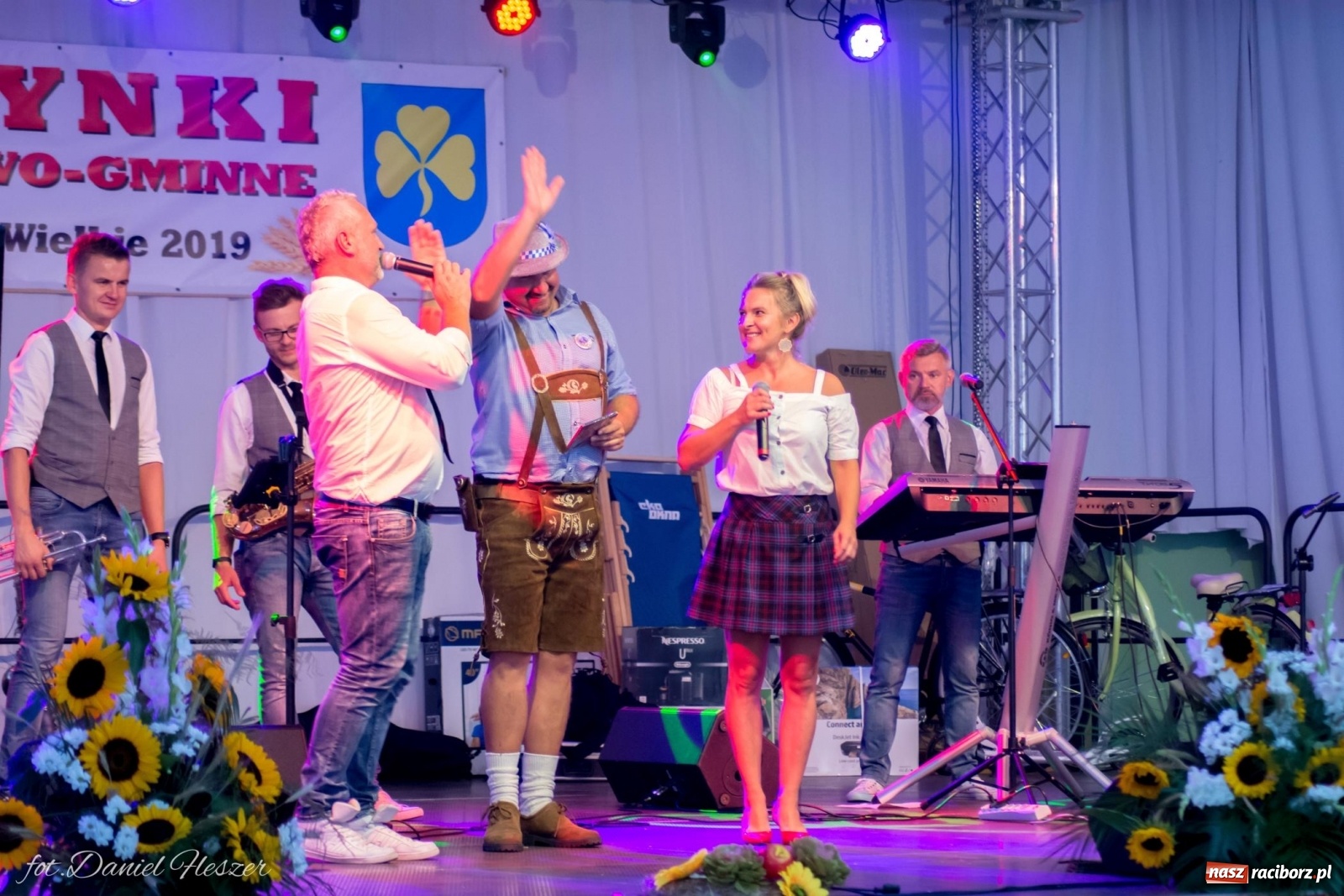 Zdjęcie w galerii na portalu naszraciborz.pl: Dożynki w Pietrowicach z lotu ptaka [WIDEO]  wiadomości z regionu