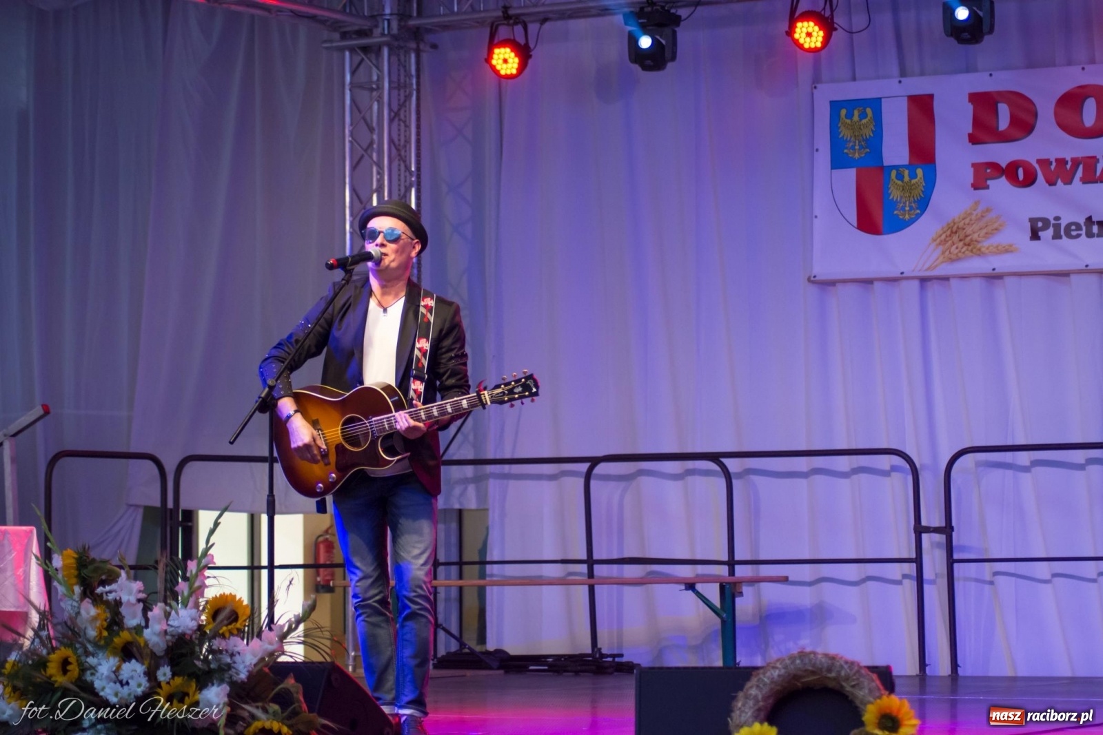 Zdjęcie w galerii na portalu naszraciborz.pl: Dożynki w Pietrowicach z lotu ptaka [WIDEO]  wiadomości z regionu