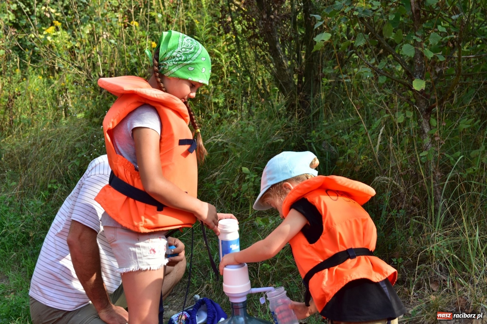 Zdjęcie w galerii na portalu naszraciborz.pl: Organizatorzy Pływadła szukają chętnych do sprzątania Odry wiadomości z regionu