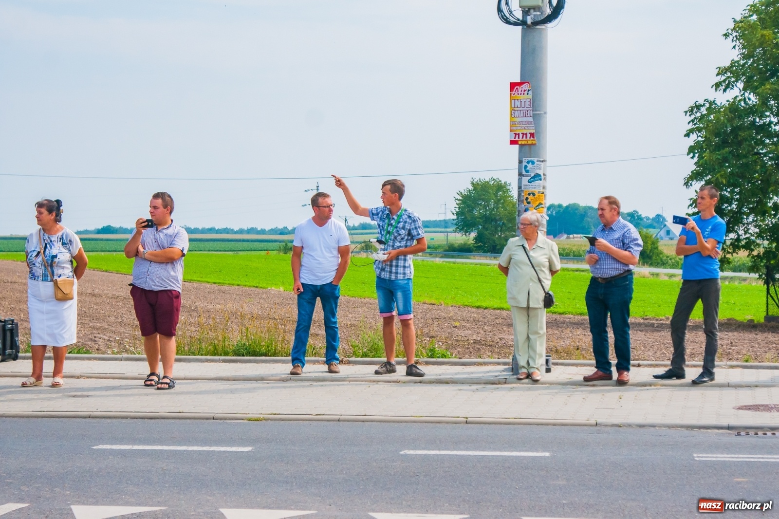 Zdjęcie w galerii na portalu naszraciborz.pl: Pozbierałeś z pola chłopie, teraz pomyśl o urlopie. Dożynki w Szonowicach [FOTO i WIDEO] wiadomości z regionu