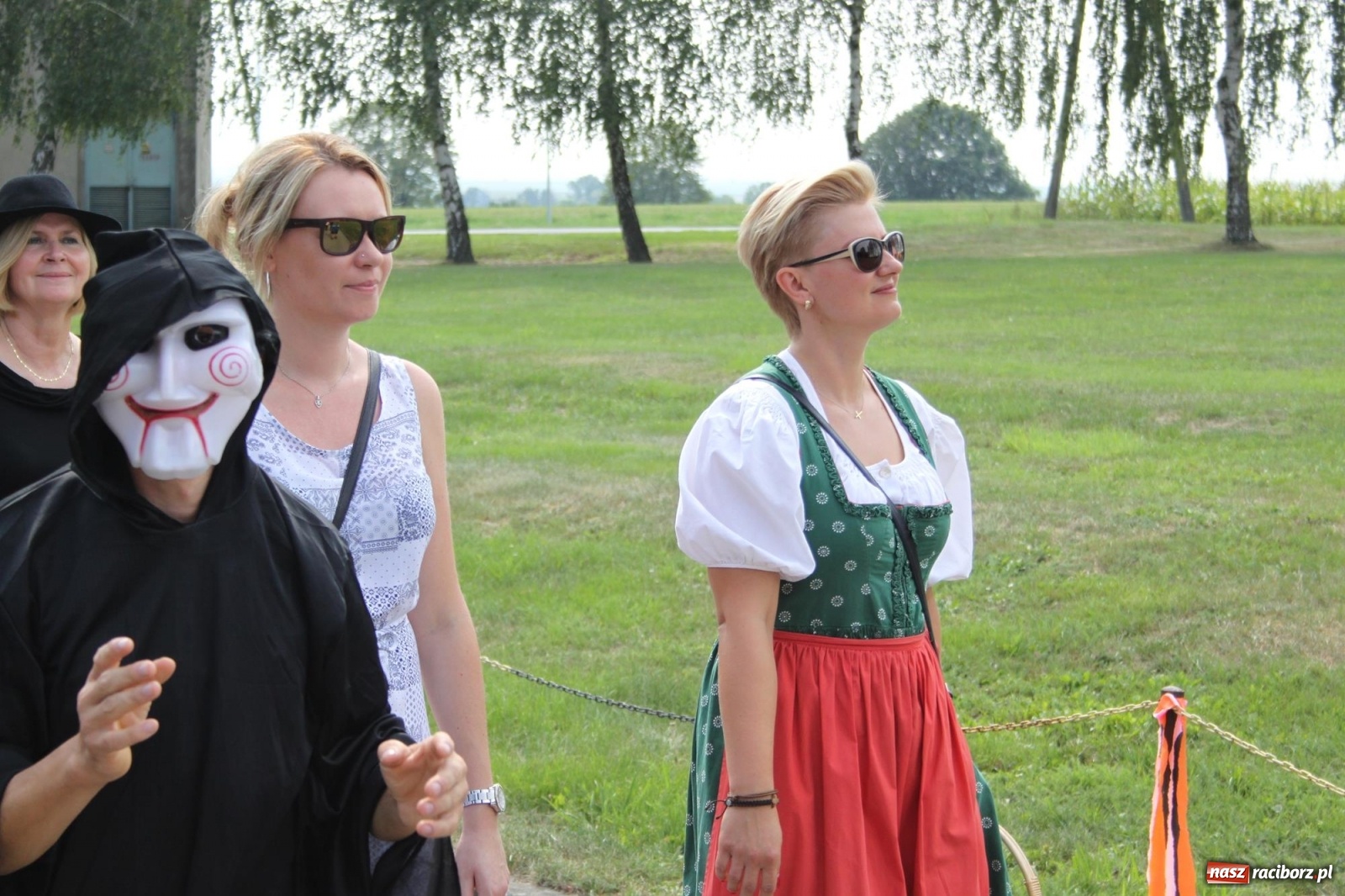 Zdjęcie w galerii na portalu naszraciborz.pl: Wojnowice. Po rewii przebojów czas na korowód [FOTO i WIDEO] wiadomości z regionu