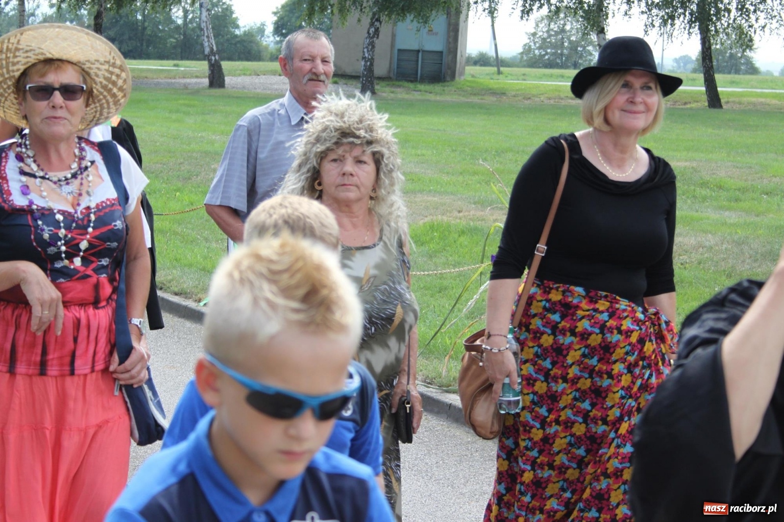 Zdjęcie w galerii na portalu naszraciborz.pl: Wojnowice. Po rewii przebojów czas na korowód [FOTO i WIDEO] wiadomości z regionu