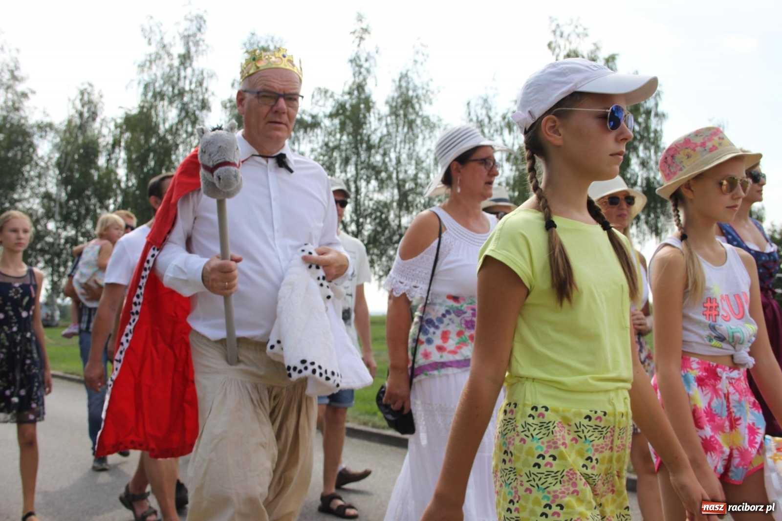 Zdjęcie w galerii na portalu naszraciborz.pl: Wojnowice. Po rewii przebojów czas na korowód [FOTO i WIDEO] wiadomości z regionu