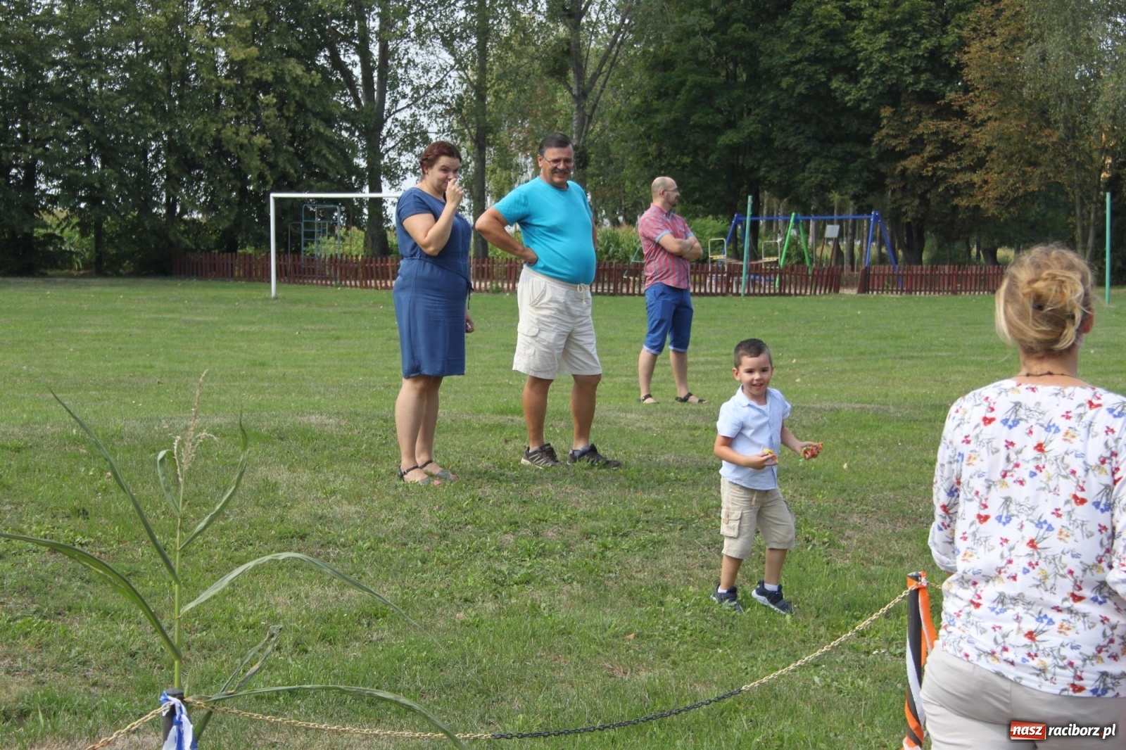 Zdjęcie w galerii na portalu naszraciborz.pl: Wojnowice. Po rewii przebojów czas na korowód [FOTO i WIDEO] wiadomości z regionu