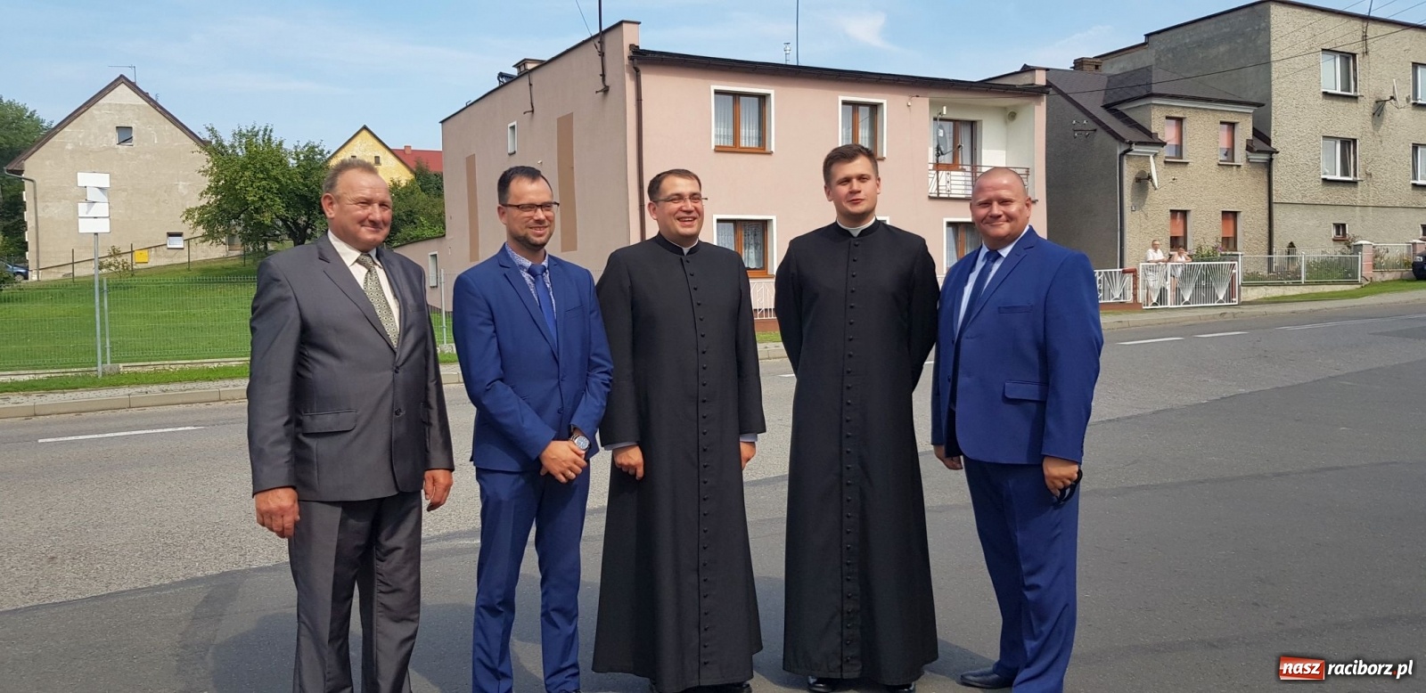 Zdjęcie w galerii na portalu naszraciborz.pl: Owsiszcze. Po korowodzie czas na ćwiczenia wiadomości z regionu