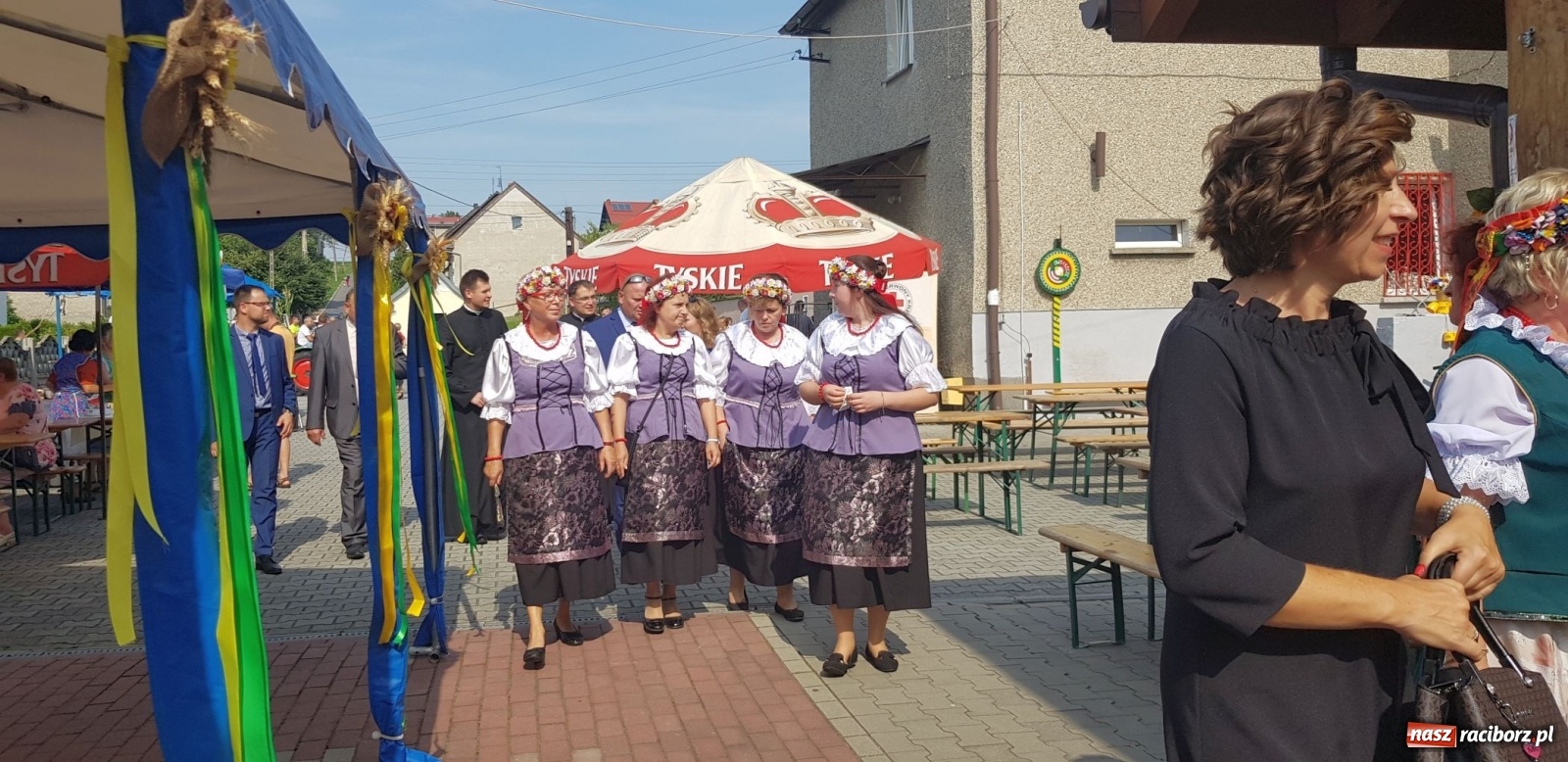 Zdjęcie w galerii na portalu naszraciborz.pl: Owsiszcze. Po korowodzie czas na ćwiczenia wiadomości z regionu