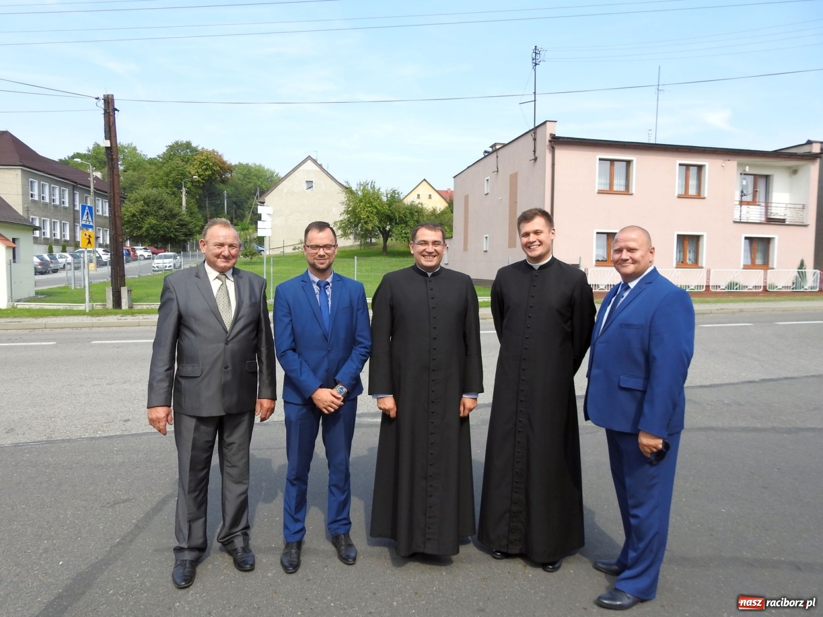 Zdjęcie w galerii na portalu naszraciborz.pl: Owsiszcze. Po korowodzie czas na ćwiczenia wiadomości z regionu