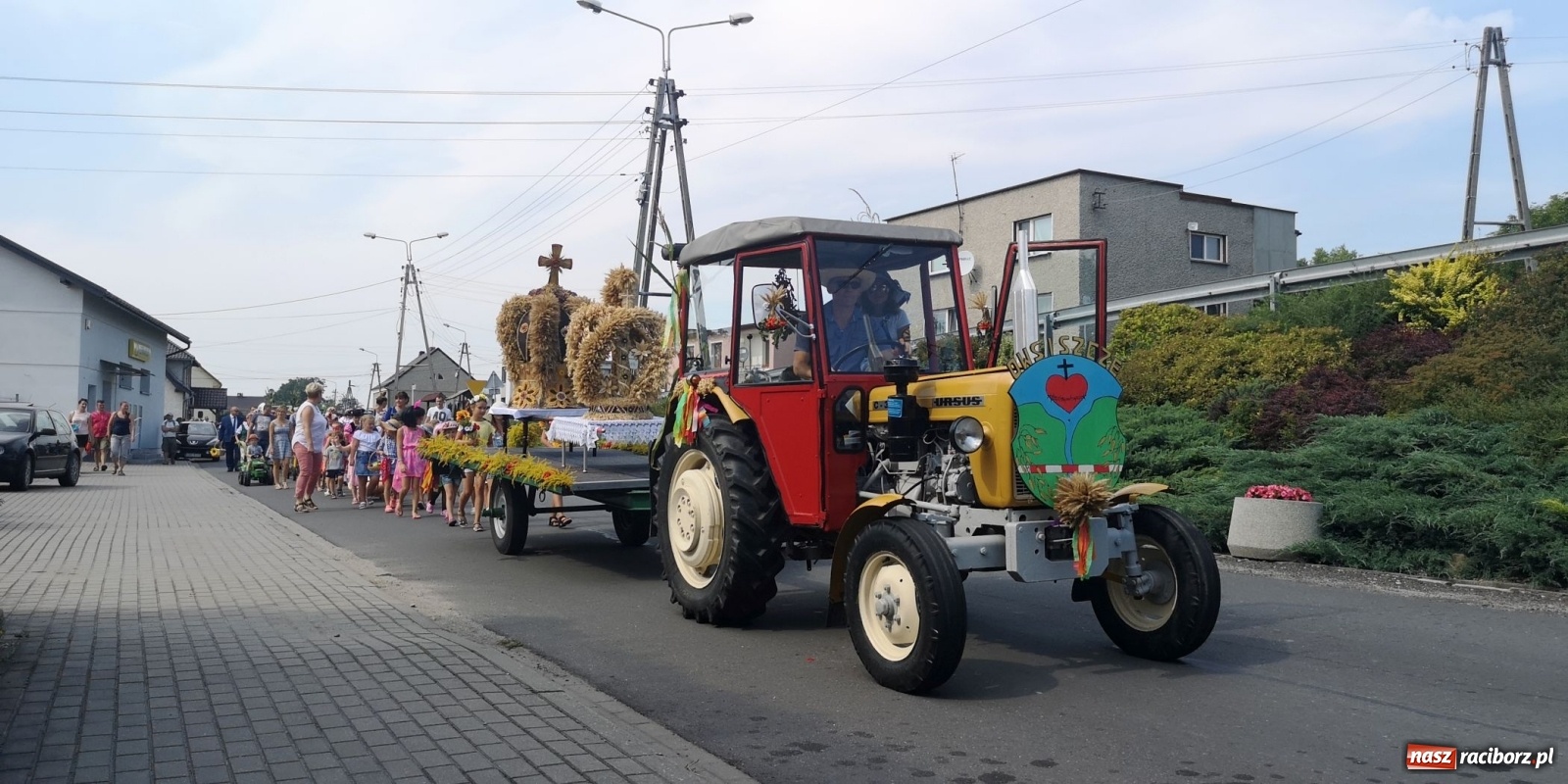 Zdjęcie w galerii na portalu naszraciborz.pl: Owsiszcze. Po korowodzie czas na ćwiczenia wiadomości z regionu