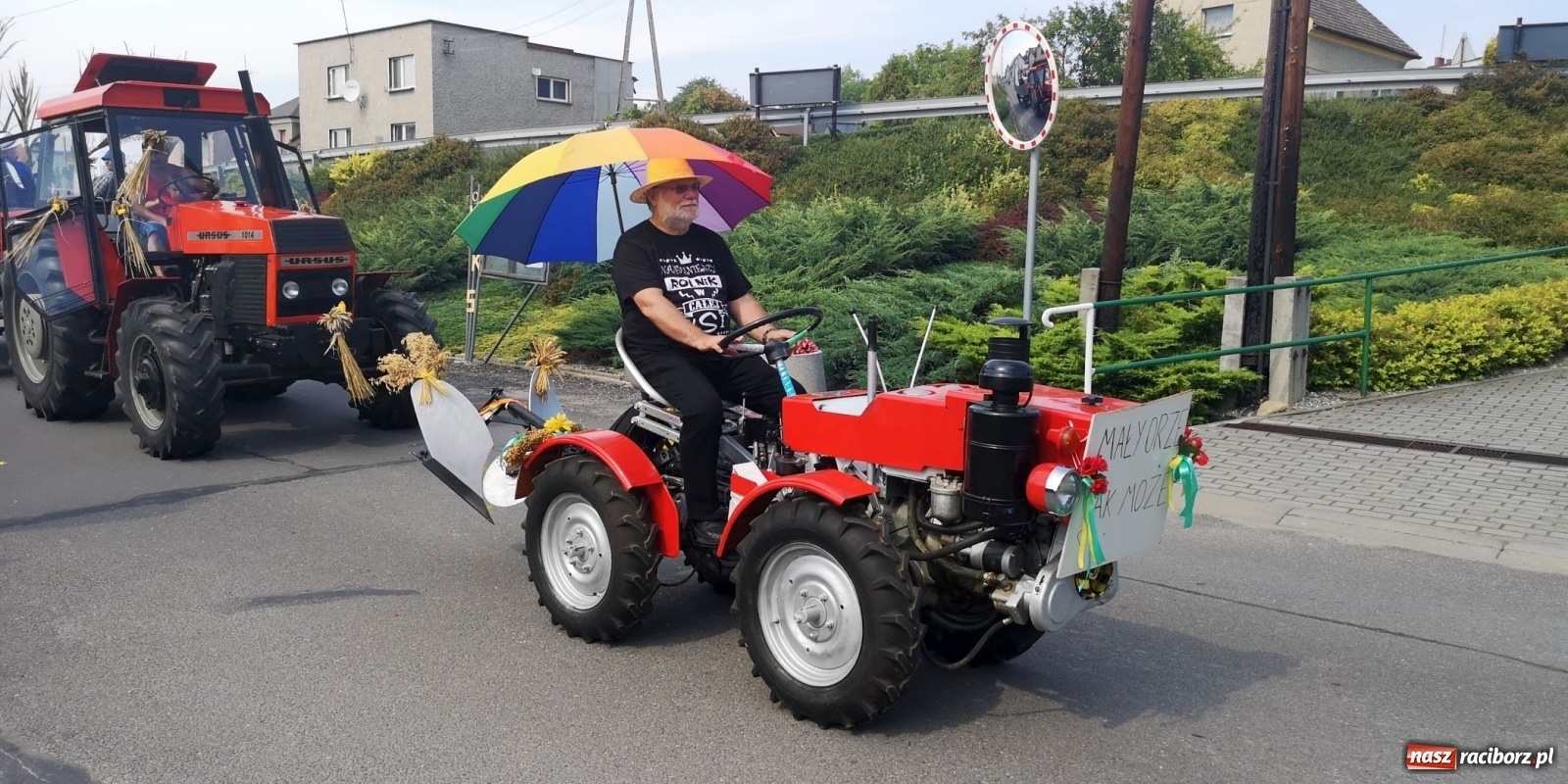 Zdjęcie w galerii na portalu naszraciborz.pl: Owsiszcze. Po korowodzie czas na ćwiczenia wiadomości z regionu