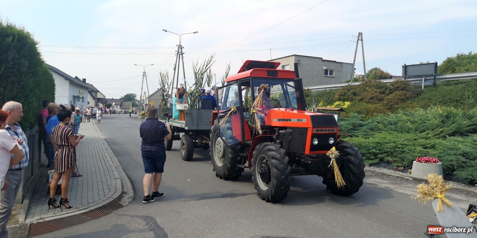Zdjęcie w galerii na portalu naszraciborz.pl: Owsiszcze. Po korowodzie czas na ćwiczenia wiadomości z regionu