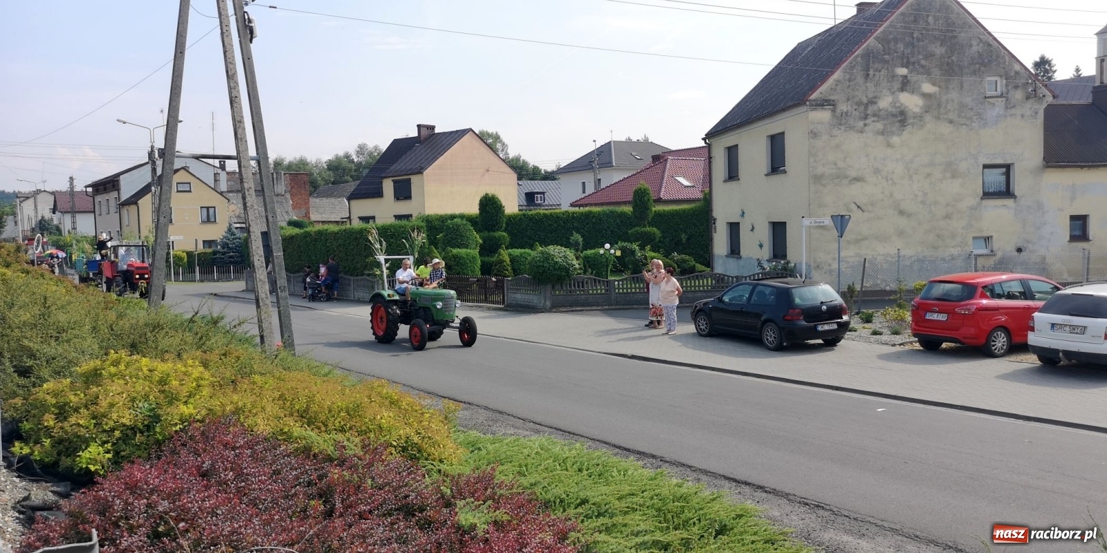 Zdjęcie w galerii na portalu naszraciborz.pl: Owsiszcze. Po korowodzie czas na ćwiczenia wiadomości z regionu