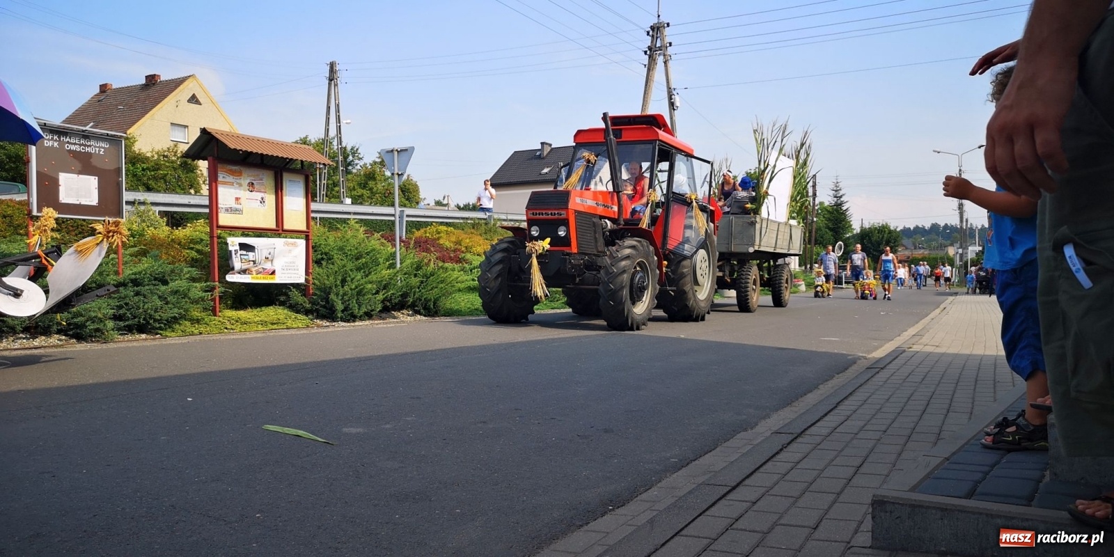Zdjęcie w galerii na portalu naszraciborz.pl: Owsiszcze. Po korowodzie czas na ćwiczenia wiadomości z regionu