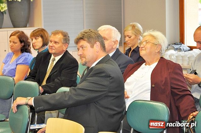 Zdjęcie w galerii na portalu naszraciborz.pl: Ludzie mają bliżej i jeżdżą bezpieczniej wiadomości z regionu