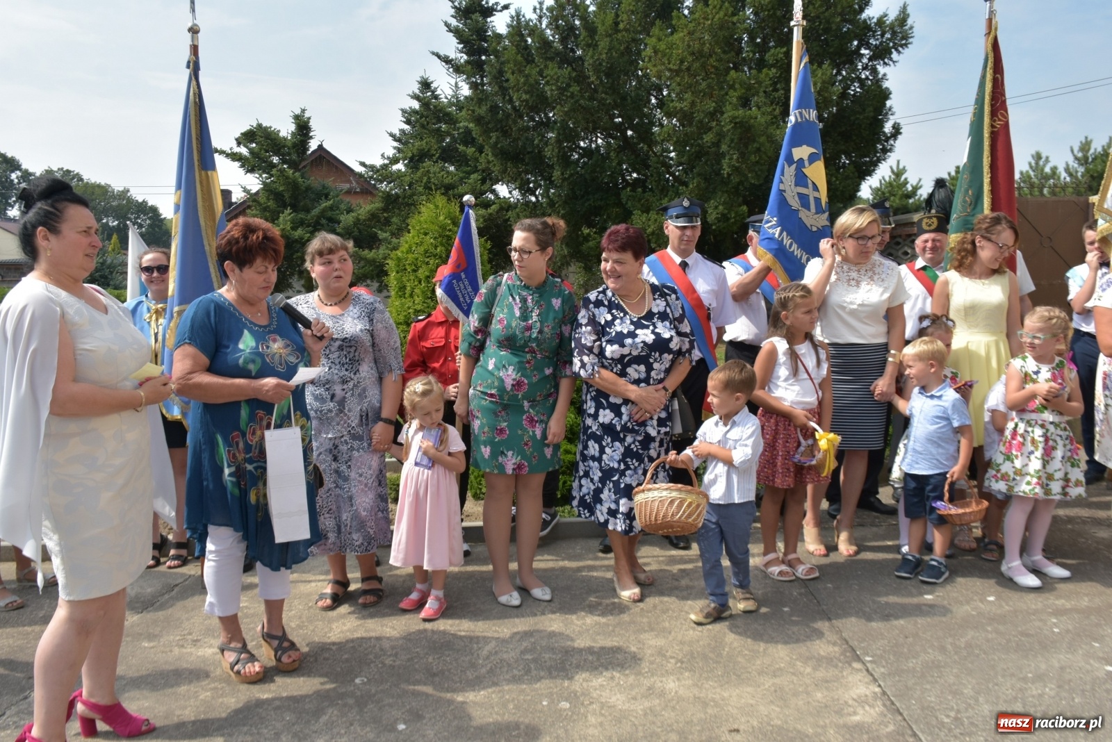 Zdjęcie w galerii na portalu naszraciborz.pl: Piękne panny z koroną żniwną. Dożynki w Krzyżanowicach wiadomości z regionu