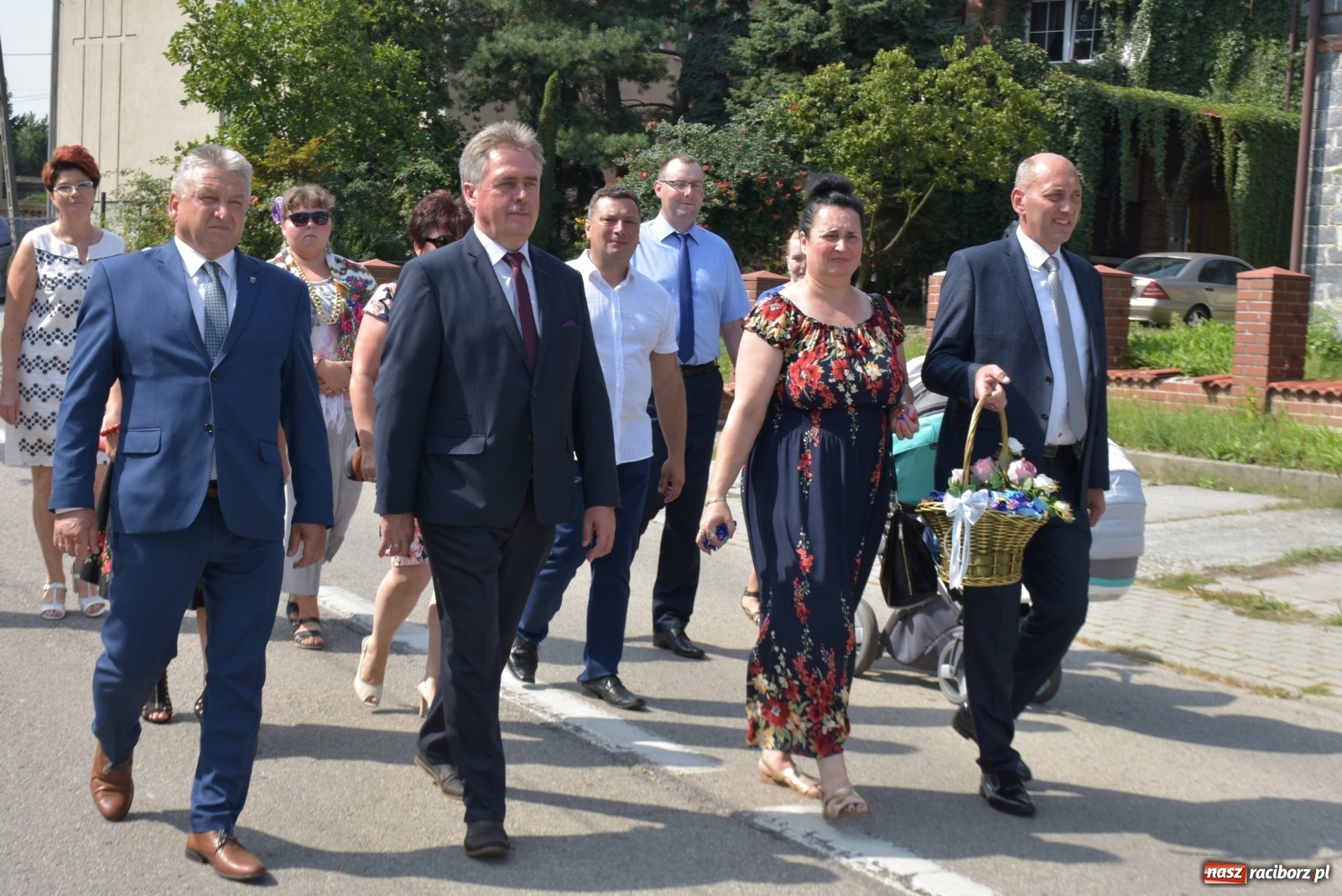 Zdjęcie w galerii na portalu naszraciborz.pl: Piękne panny z koroną żniwną. Dożynki w Krzyżanowicach wiadomości z regionu