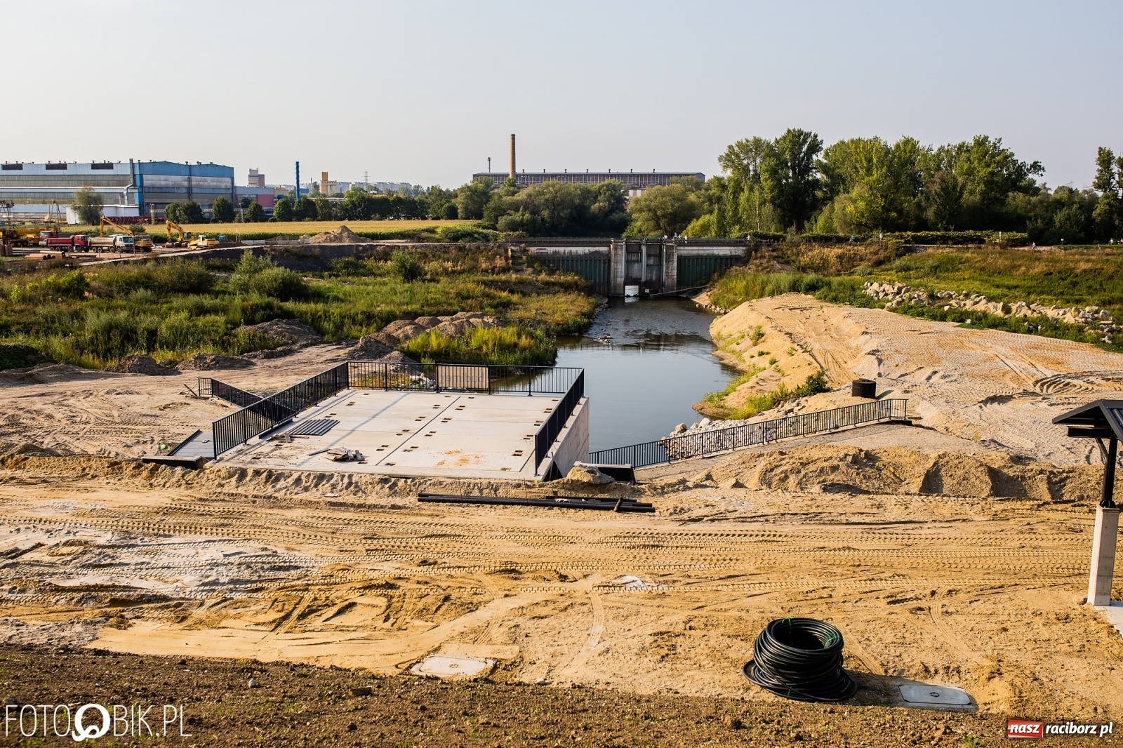 Zdjęcie w galerii na portalu naszraciborz.pl: Zbliża się historyczny moment podczas budowy zbiornika Racibórz [FOTO] wiadomości z regionu